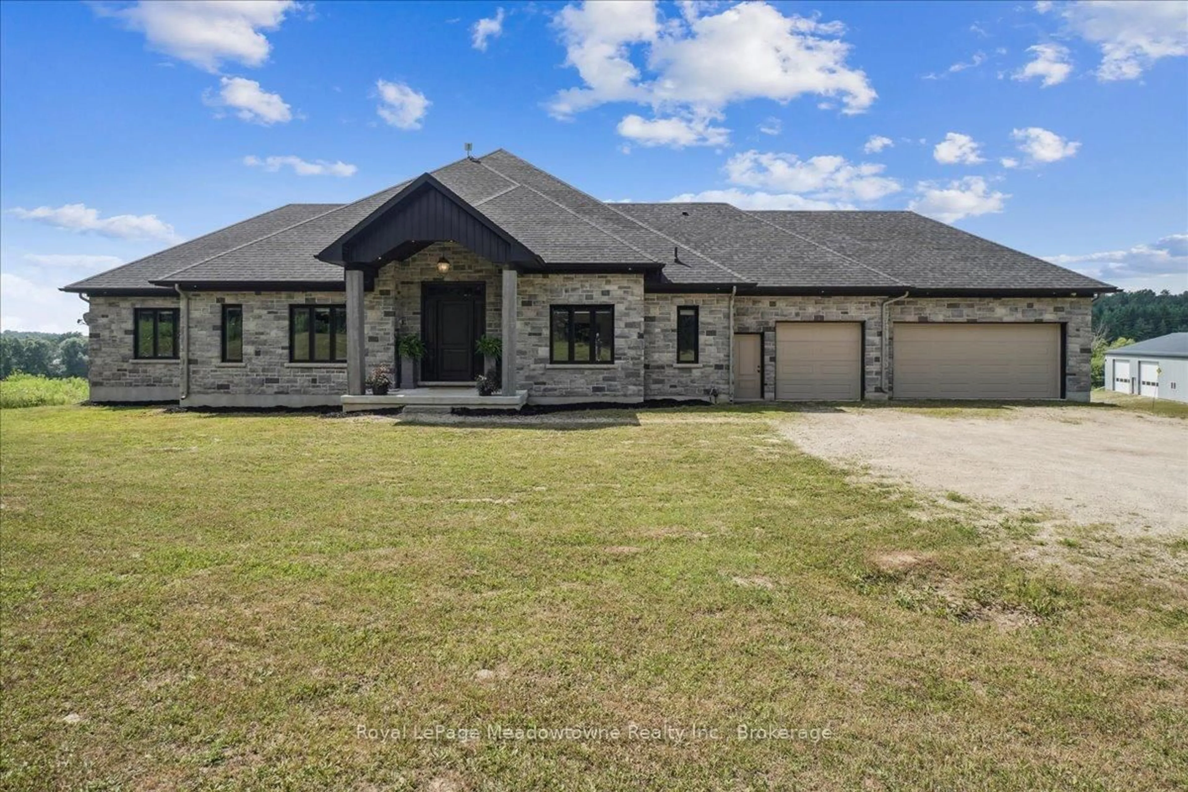 Home with brick exterior material, building for 8837 Wellington Road 124, Erin Ontario N1H 6H7