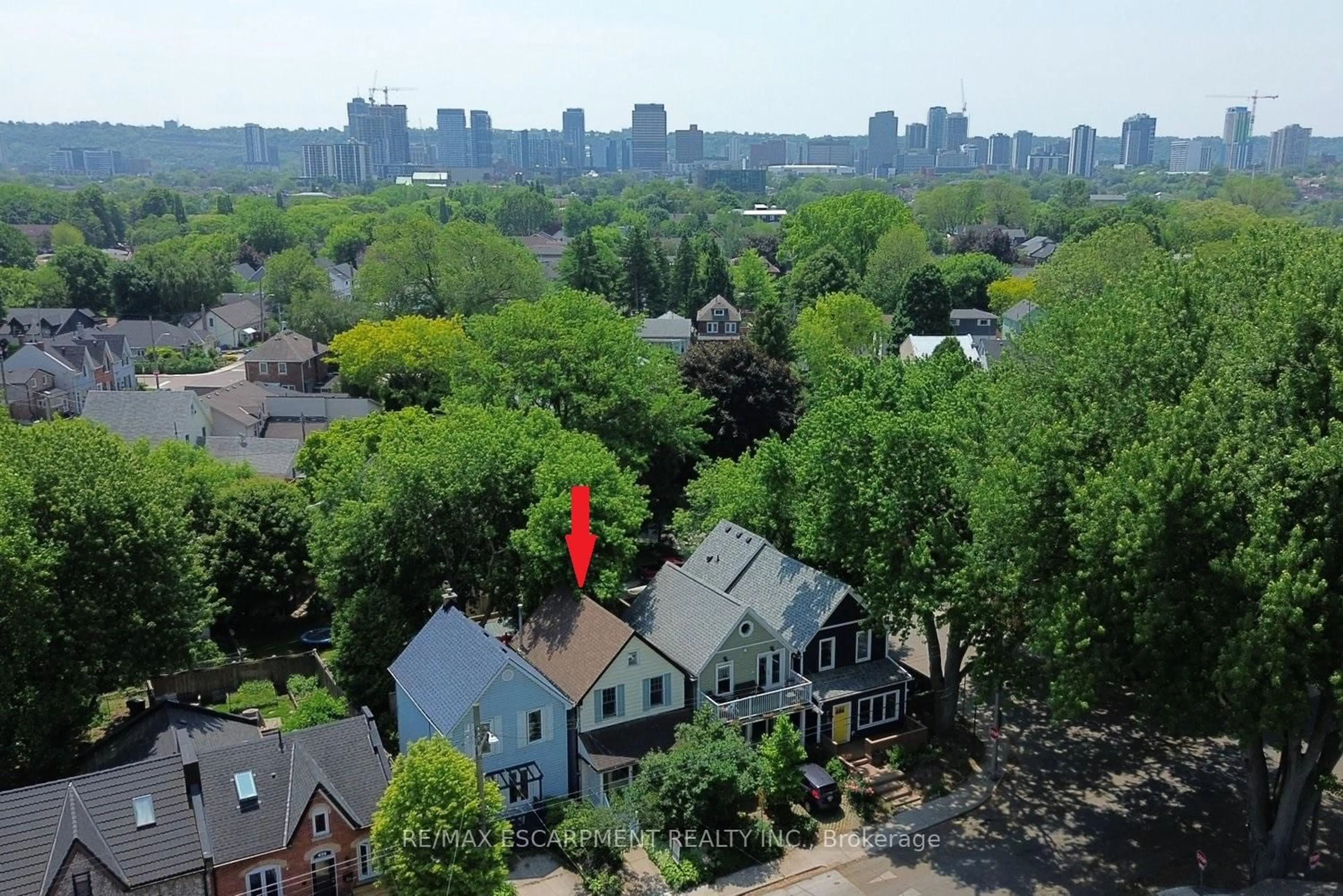 A pic from outside/outdoor area/front of a property/back of a property/a pic from drone, city buildings view from balcony for 61 Burlington St, Hamilton Ontario L8L 1G6