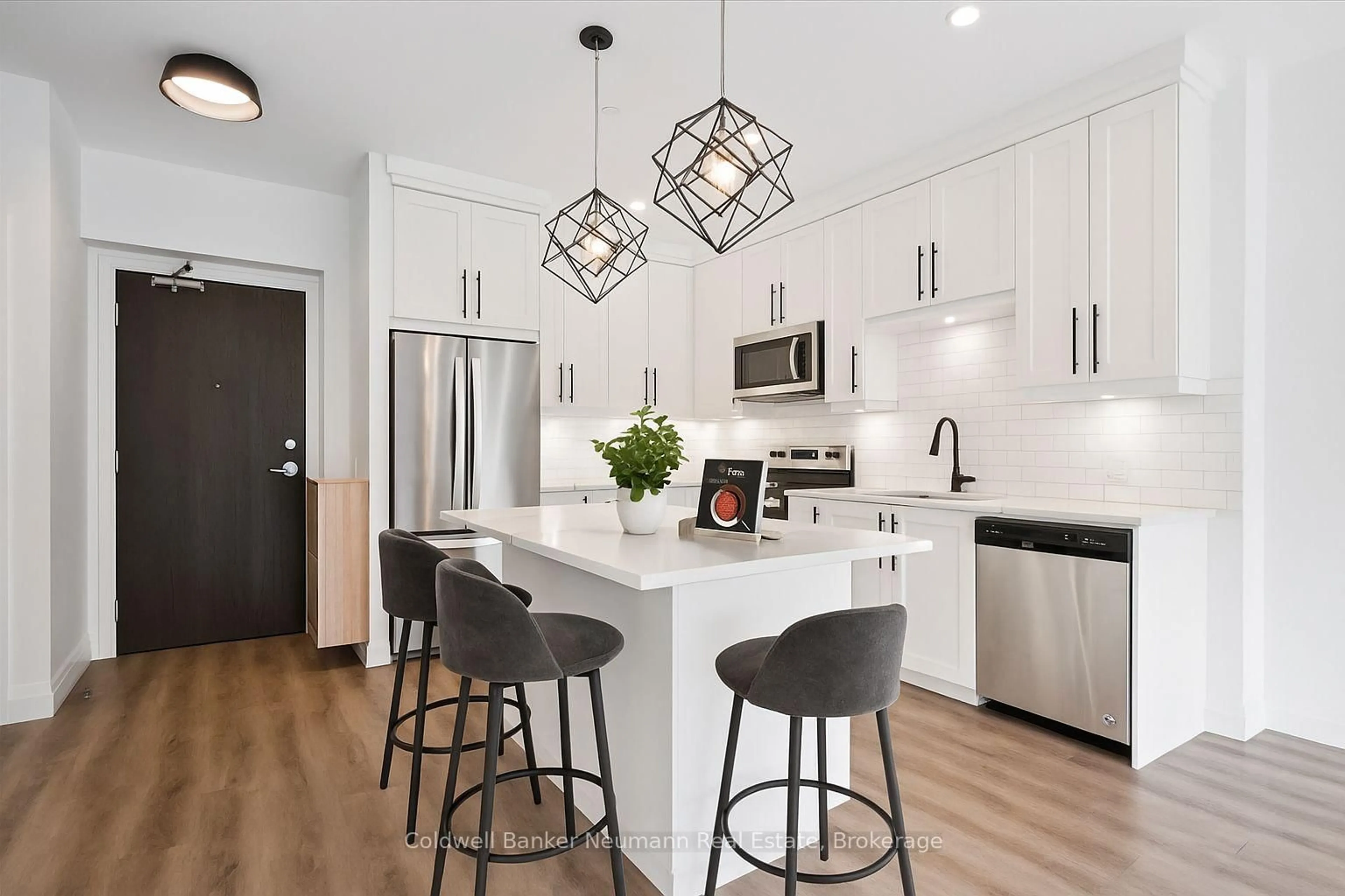 Contemporary kitchen, unknown for 332 Gosling Gdns #213, Guelph Ontario N1L 0P8