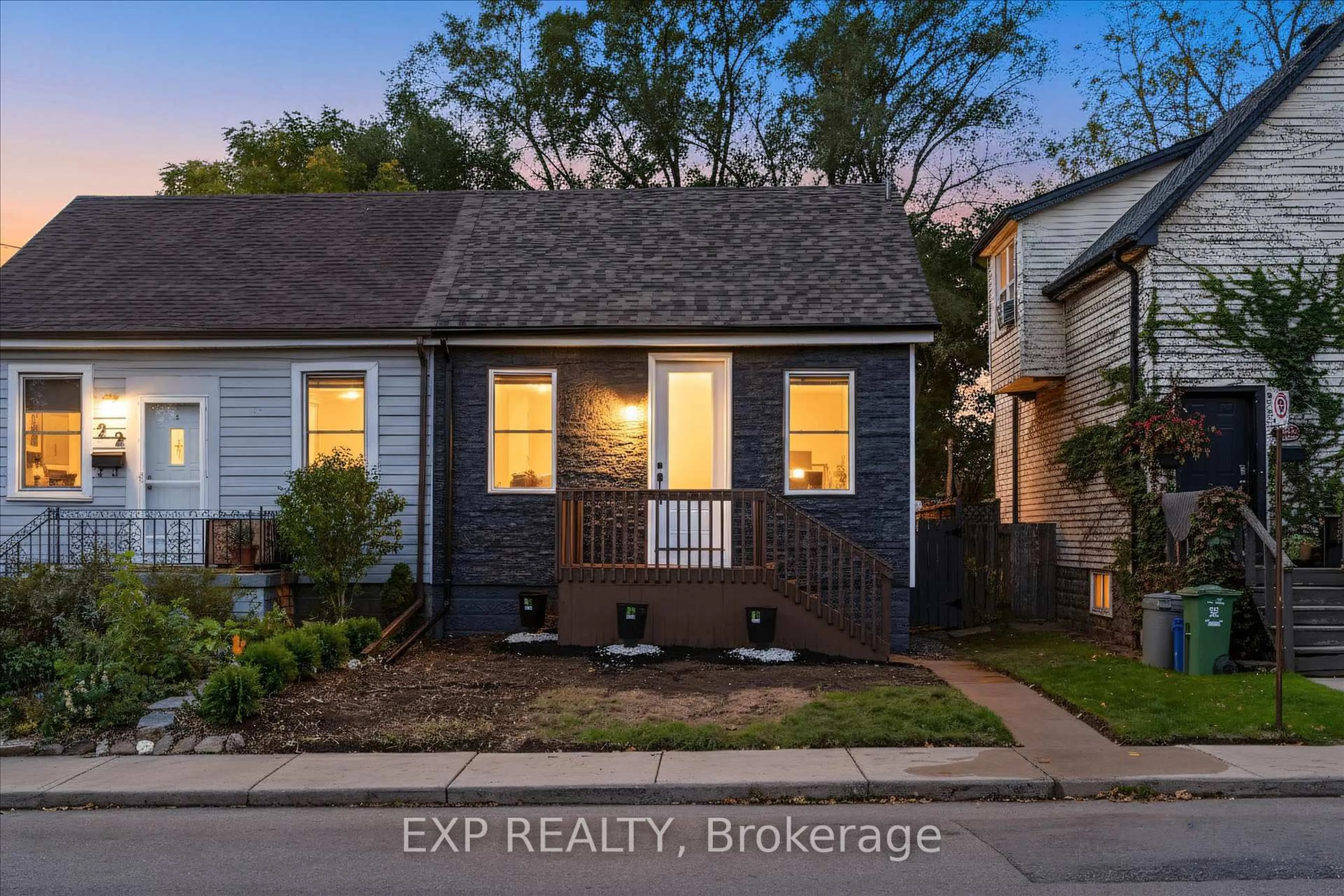 Home with brick exterior material, street for 20 Hill St, Hamilton Ontario L8P 1W7