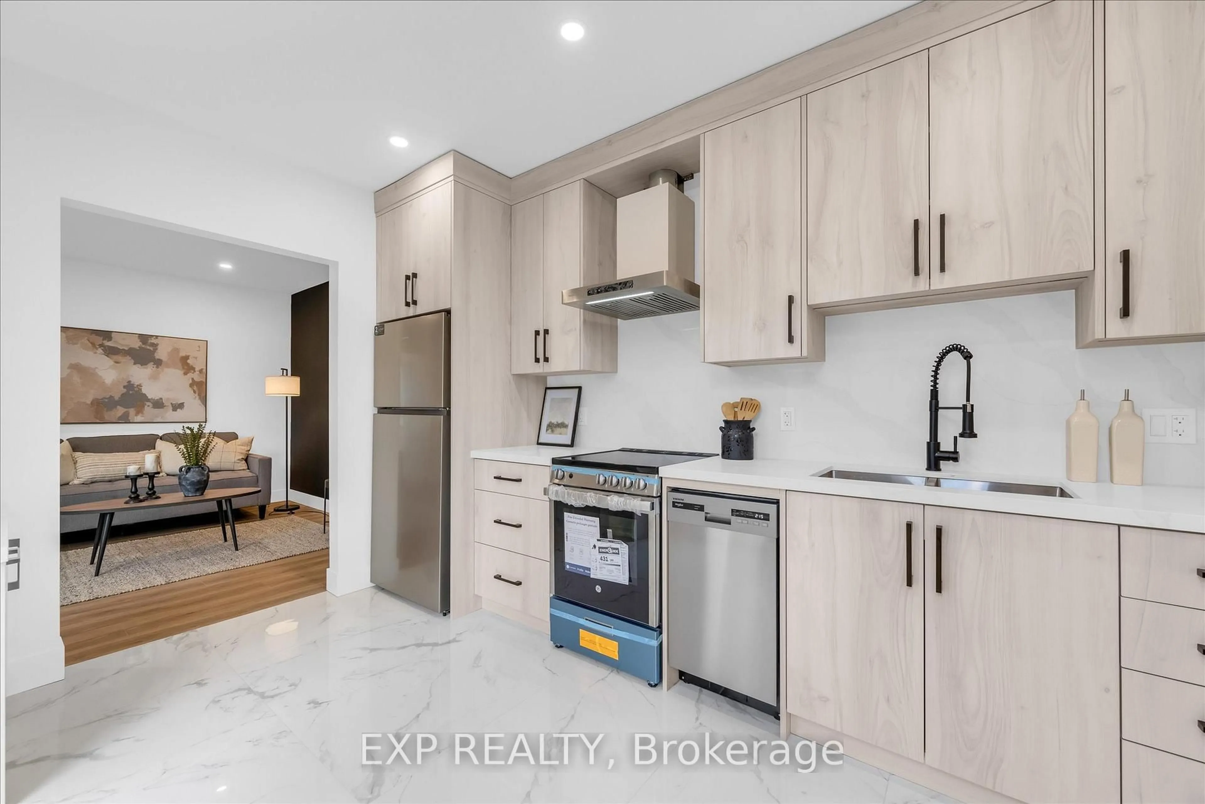 Open concept kitchen, unknown for 20 Hill St, Hamilton Ontario L8P 1W7