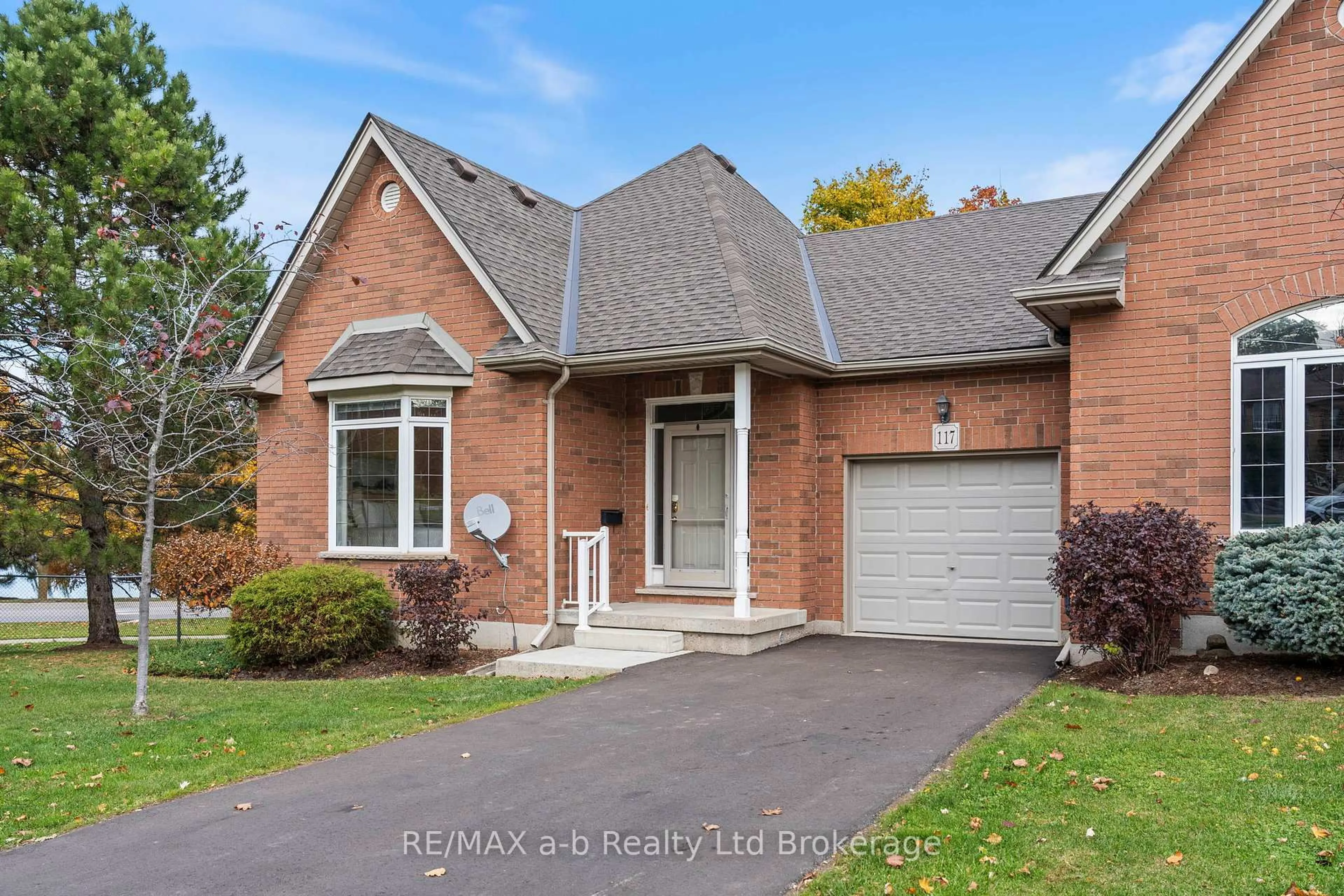 Home with brick exterior material, street for 117 Ferguson Dr, Woodstock Ontario N4V 1H4