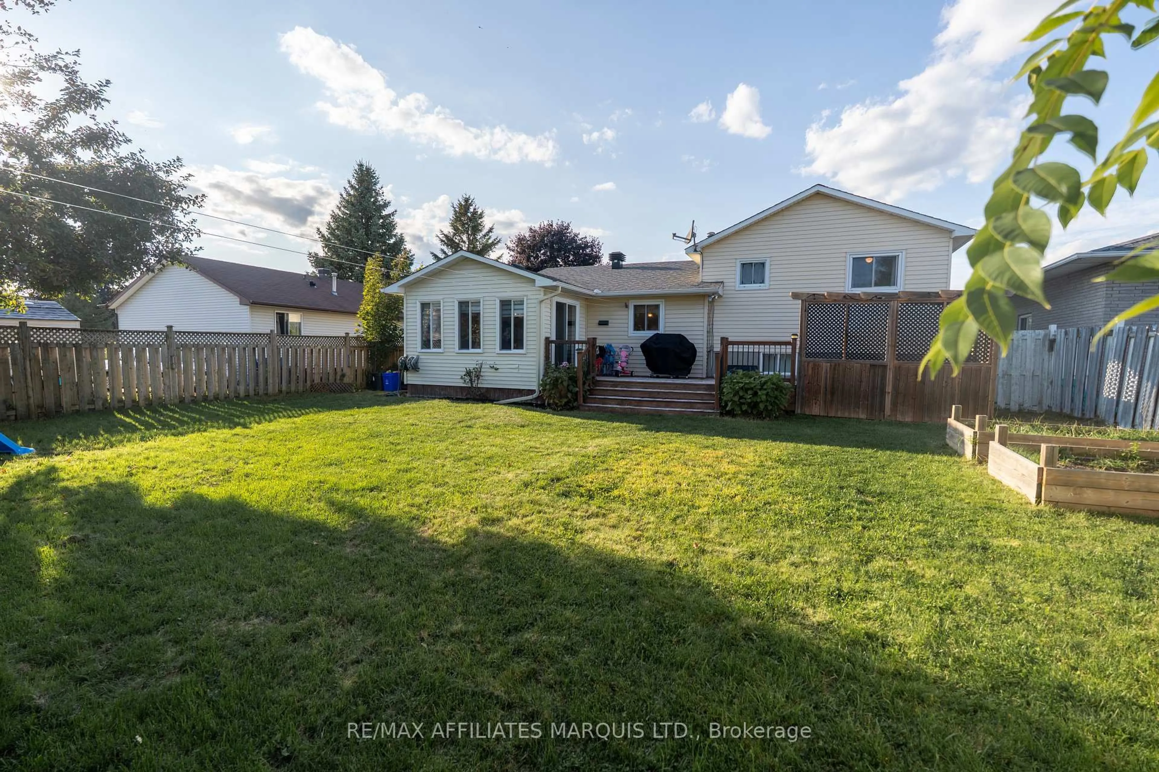 A pic from outside/outdoor area/front of a property/back of a property/a pic from drone, street for 1619 First St, Cornwall Ontario K6H 7A5