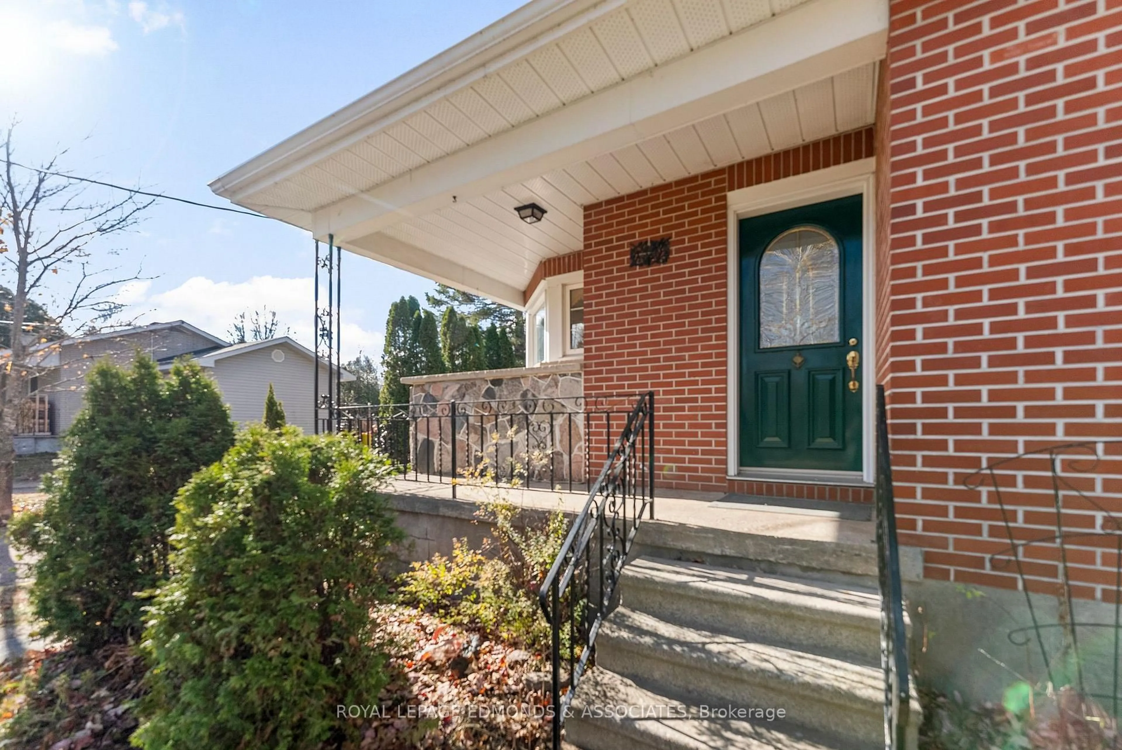 Home with brick exterior material, street for 2323 B Line Rd, Pembroke Ontario K8A 6W8