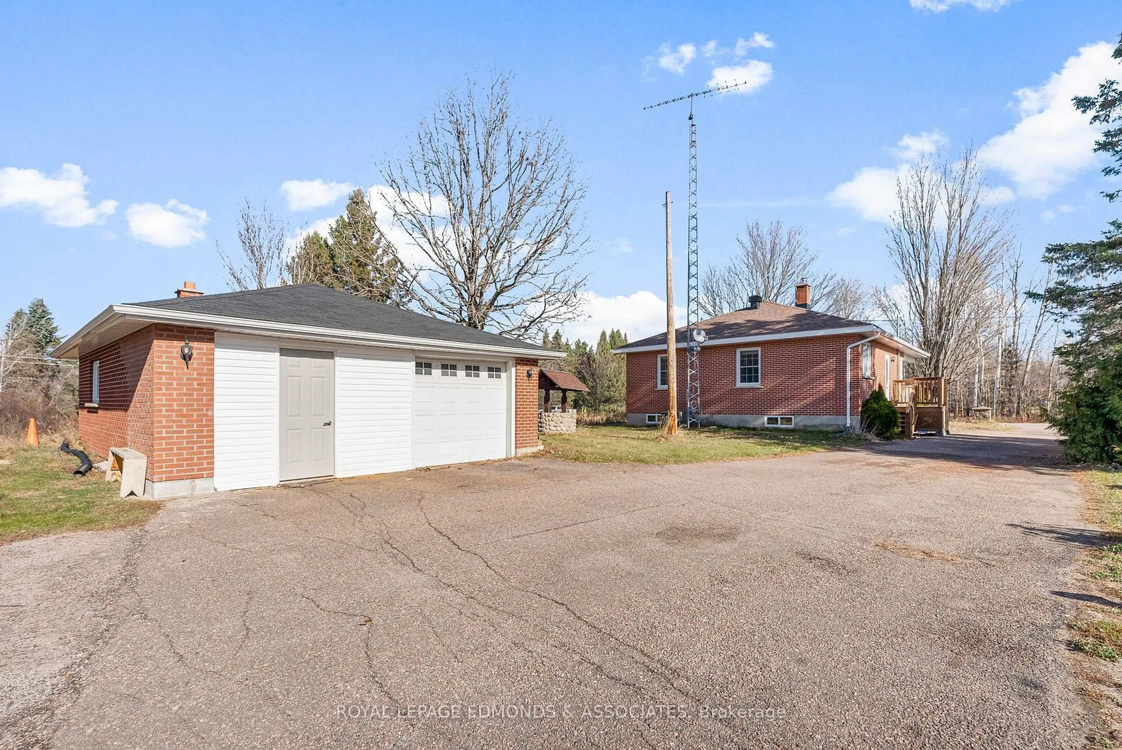 Home with brick exterior material, street for 2323 B Line Rd, Pembroke Ontario K8A 6W8