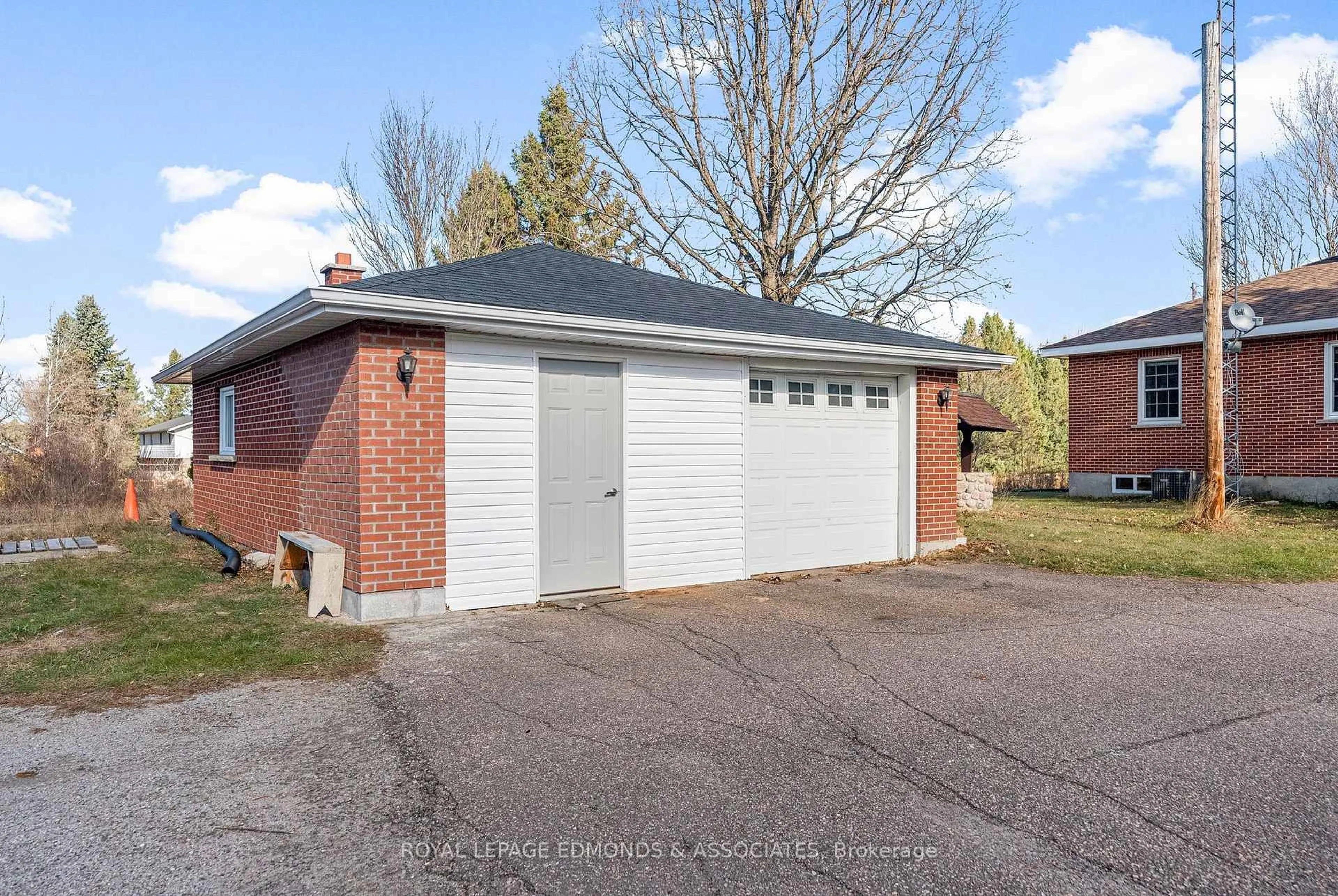 Home with brick exterior material, street for 2323 B Line Rd, Pembroke Ontario K8A 6W8
