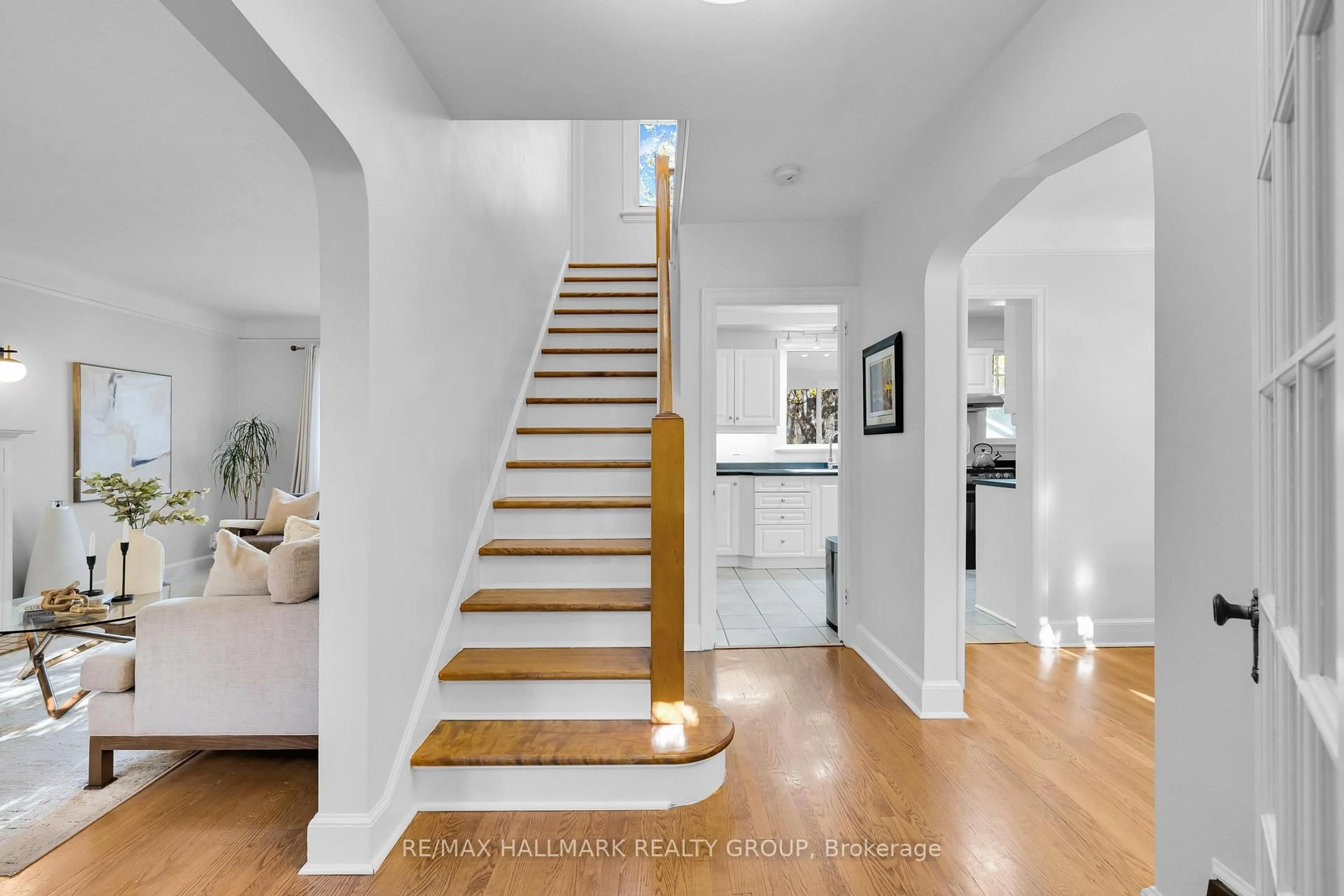 Unknown for 163 Ruskin St, Ottawa Ontario K1Y 4B9