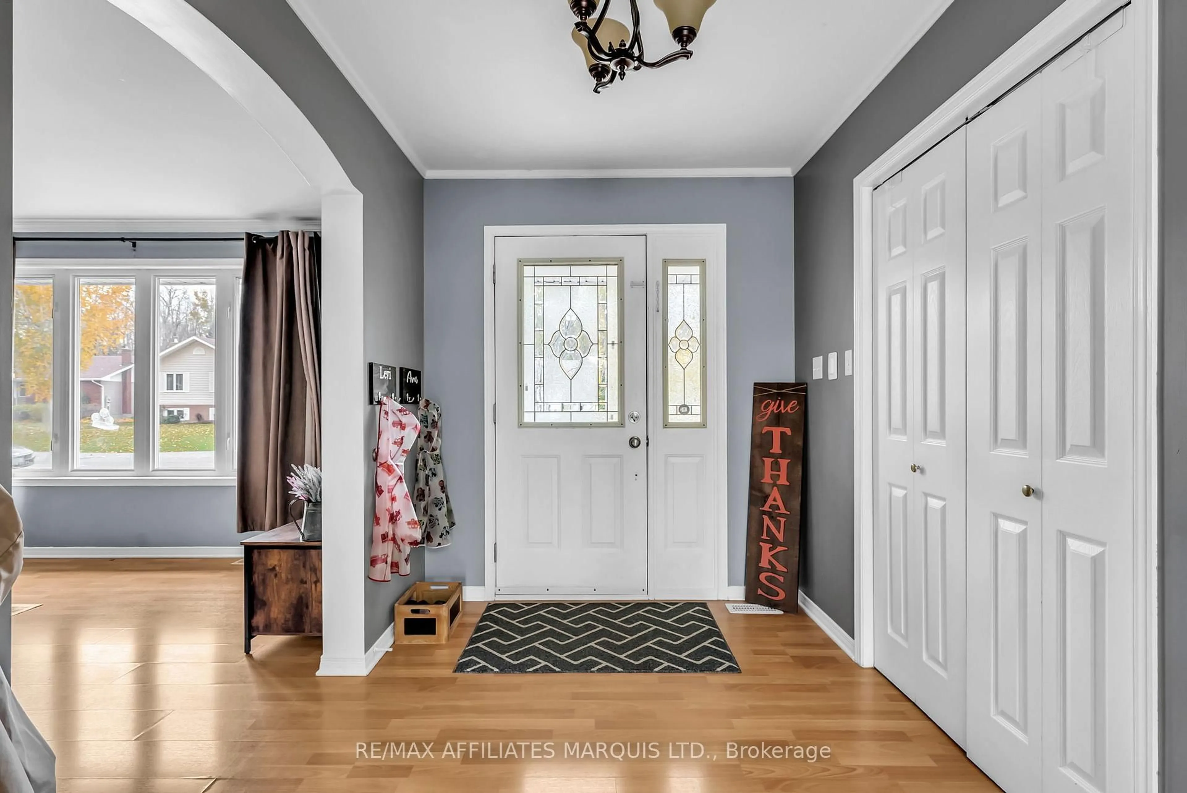 Indoor entryway for 17 Napier St, South Stormont Ontario K0C 1M0