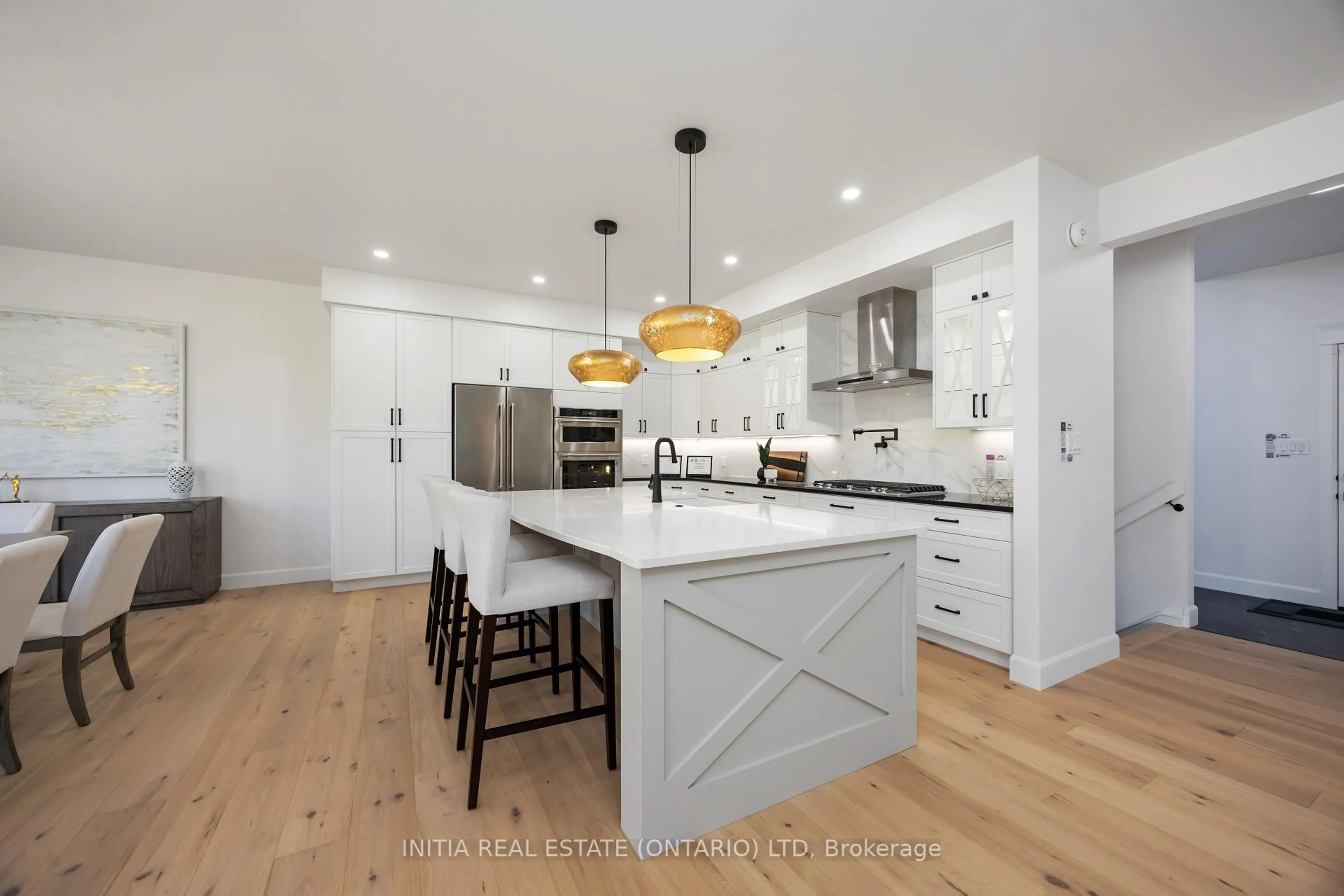 Open concept kitchen, unknown for 7007 Blue Coast Hts, Plympton-Wyoming Ontario N0N 1E0