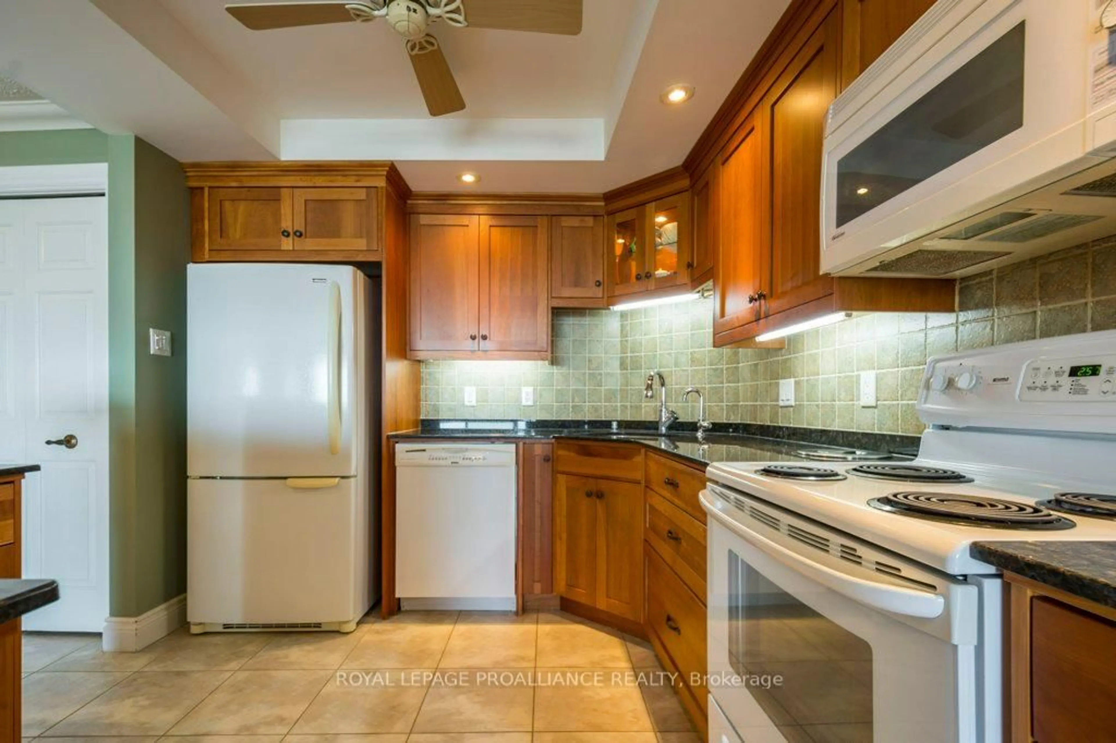 Standard kitchen, ceramic/tile floor for 2 South Front St #402, Belleville Ontario K8N 5K7