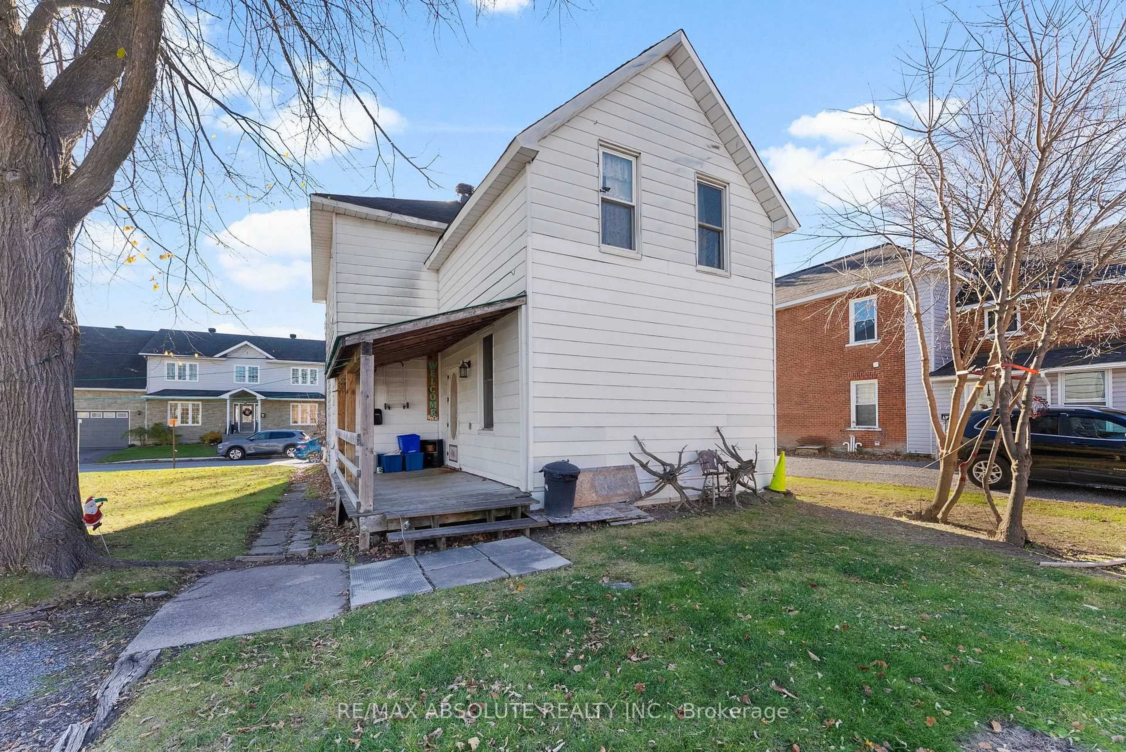 Unknown for 27 MacDonald St, Arnprior Ontario K7S 2W4