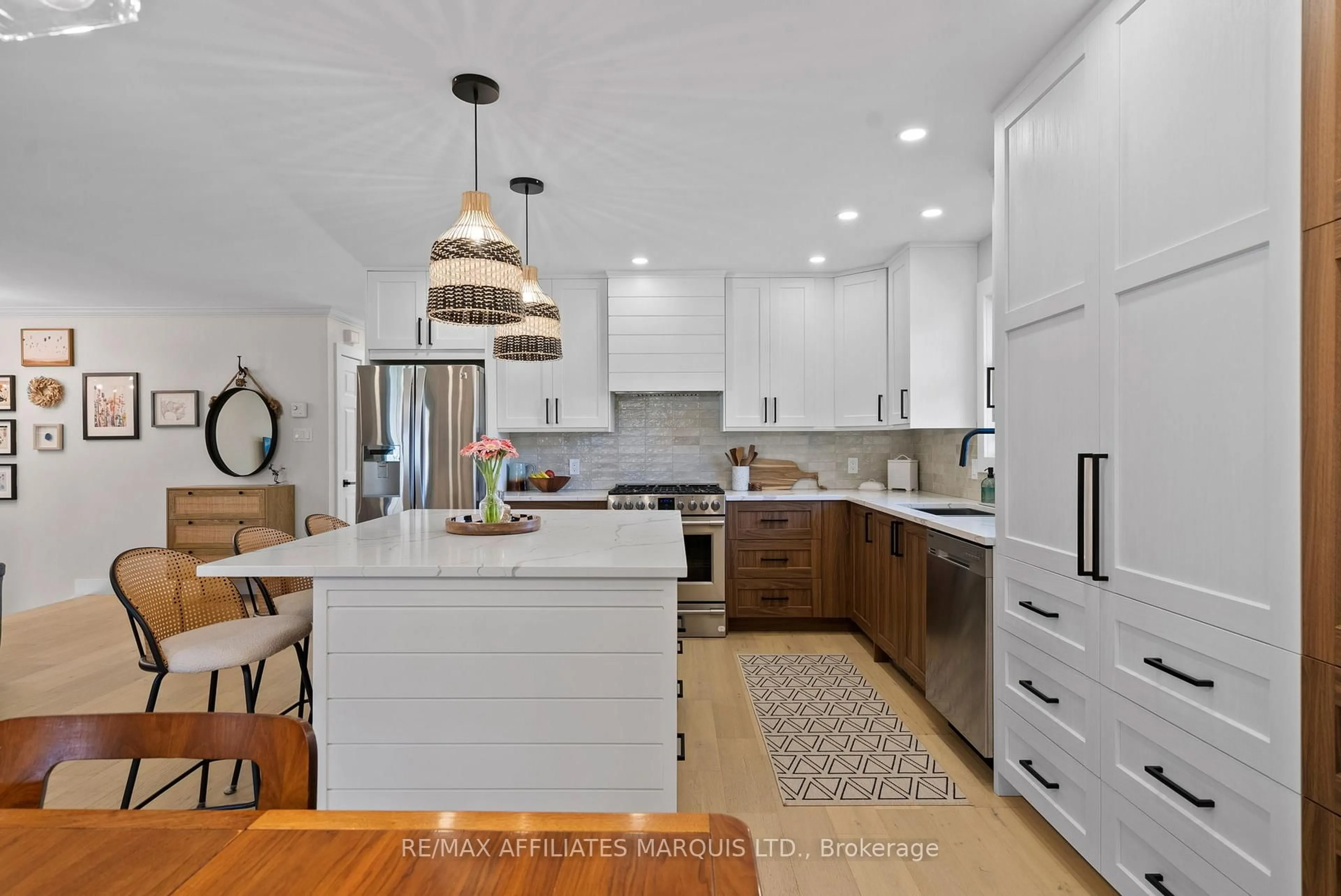 Open concept kitchen, unknown for 6525 Clifford Ave, South Glengarry Ontario K6H 5R5