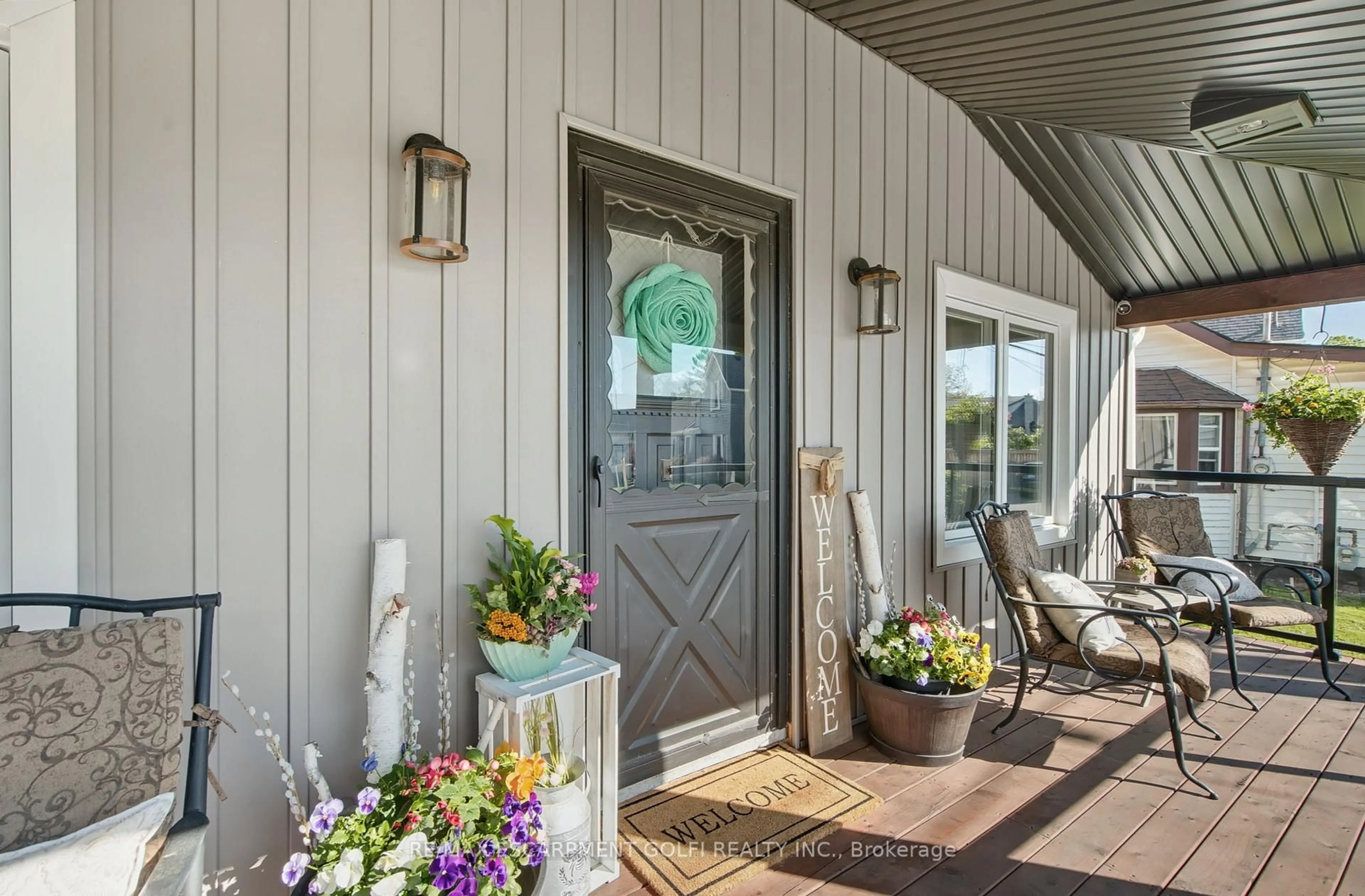 Indoor entryway for 4279 East Ave, Lincoln Ontario L0R 1B6