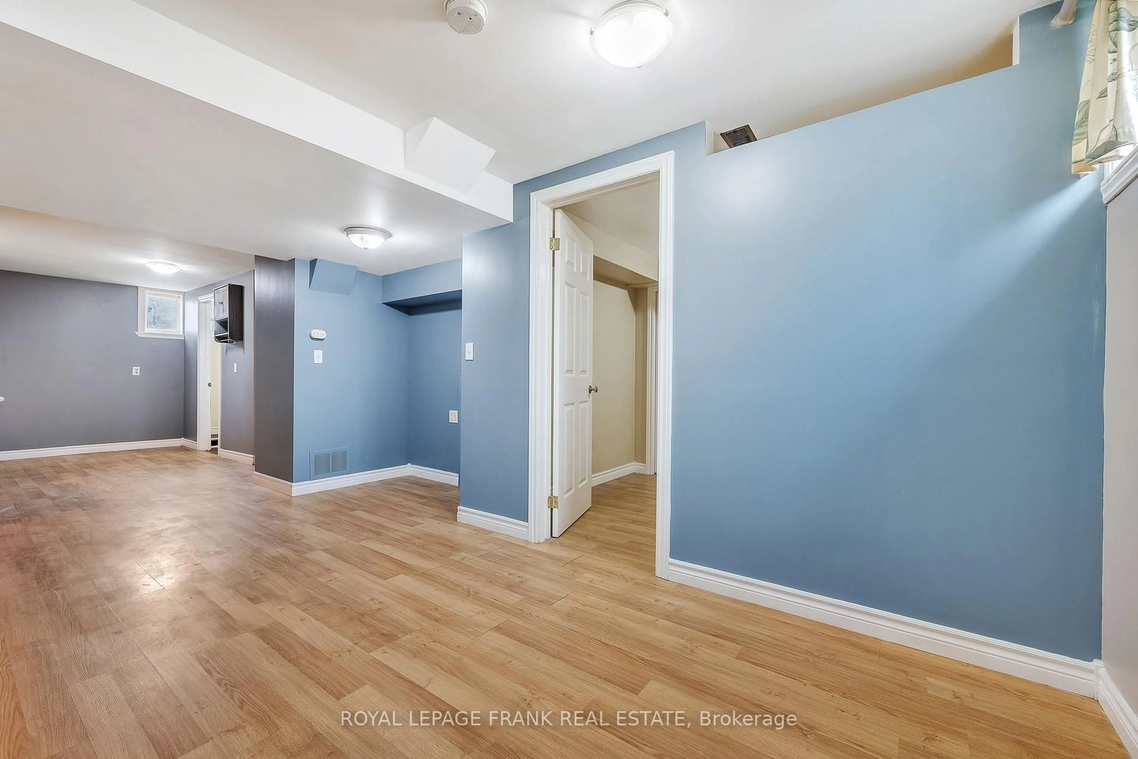 A pic of a room for 11 Mary St, Kawartha Lakes Ontario K0L 2W0