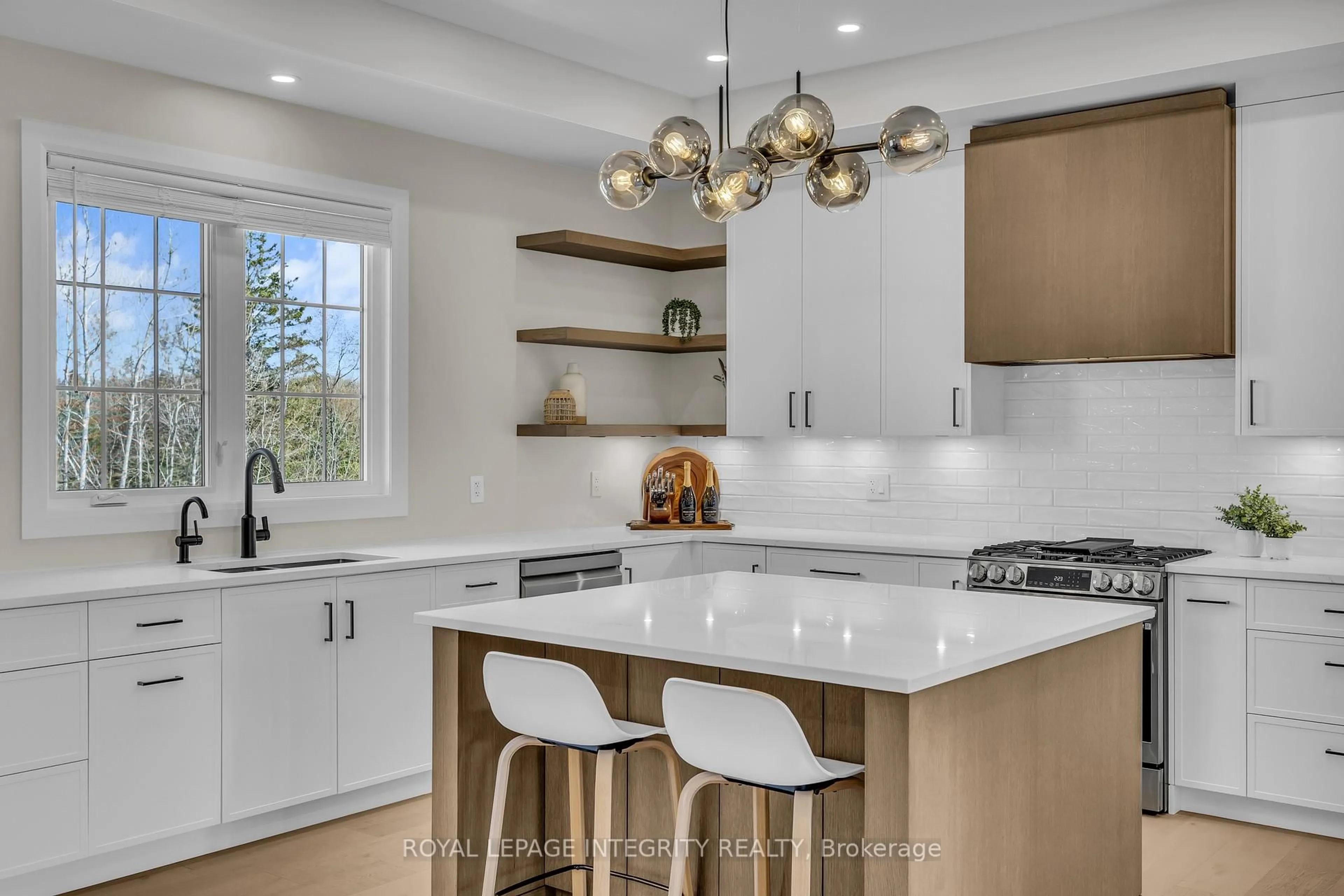 Contemporary kitchen, ceramic/tile floor for 106 Maplestone Dr, North Grenville Ontario K0G 1J0