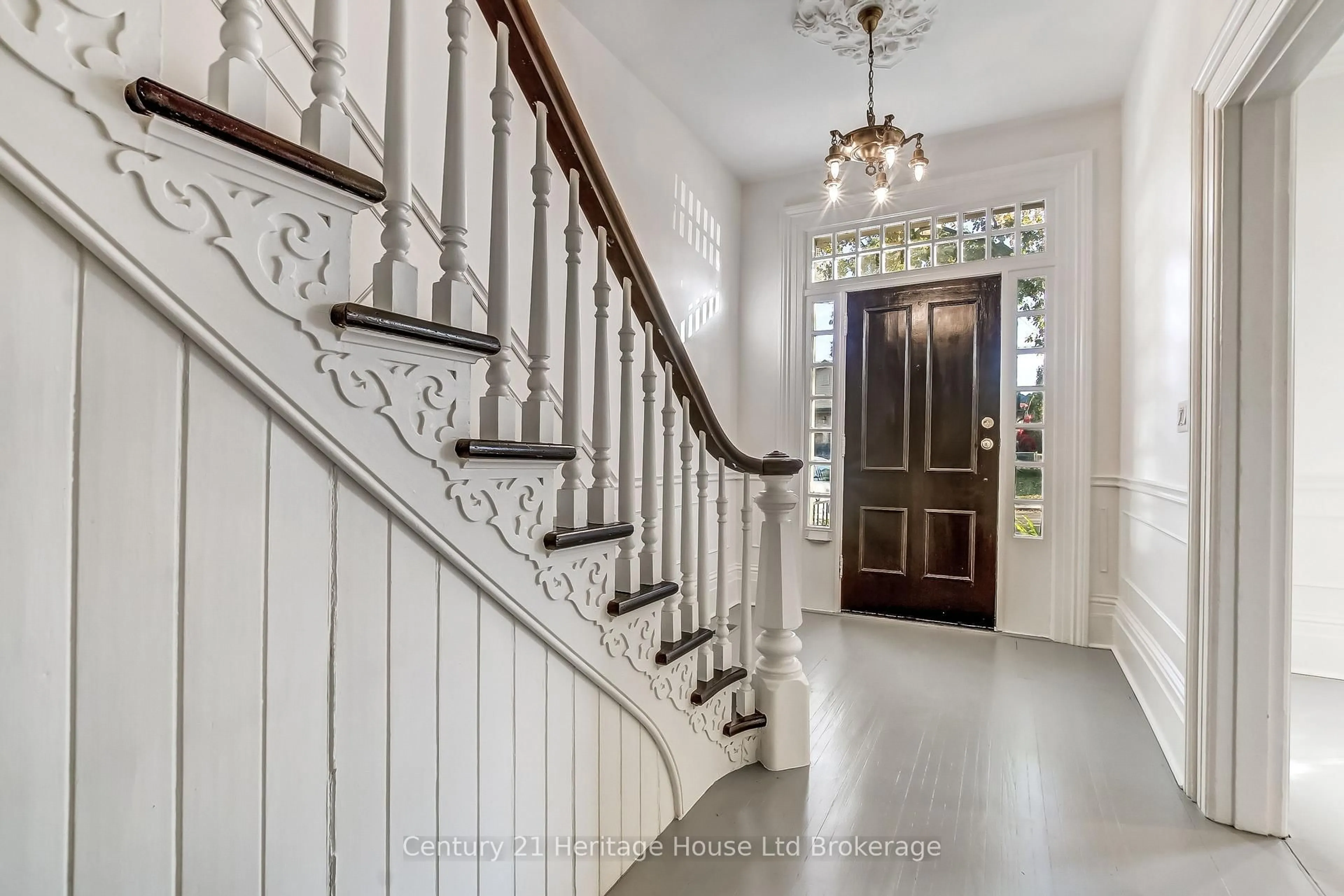 Unknown for 501 George St, Woodstock Ontario N4S 4J3