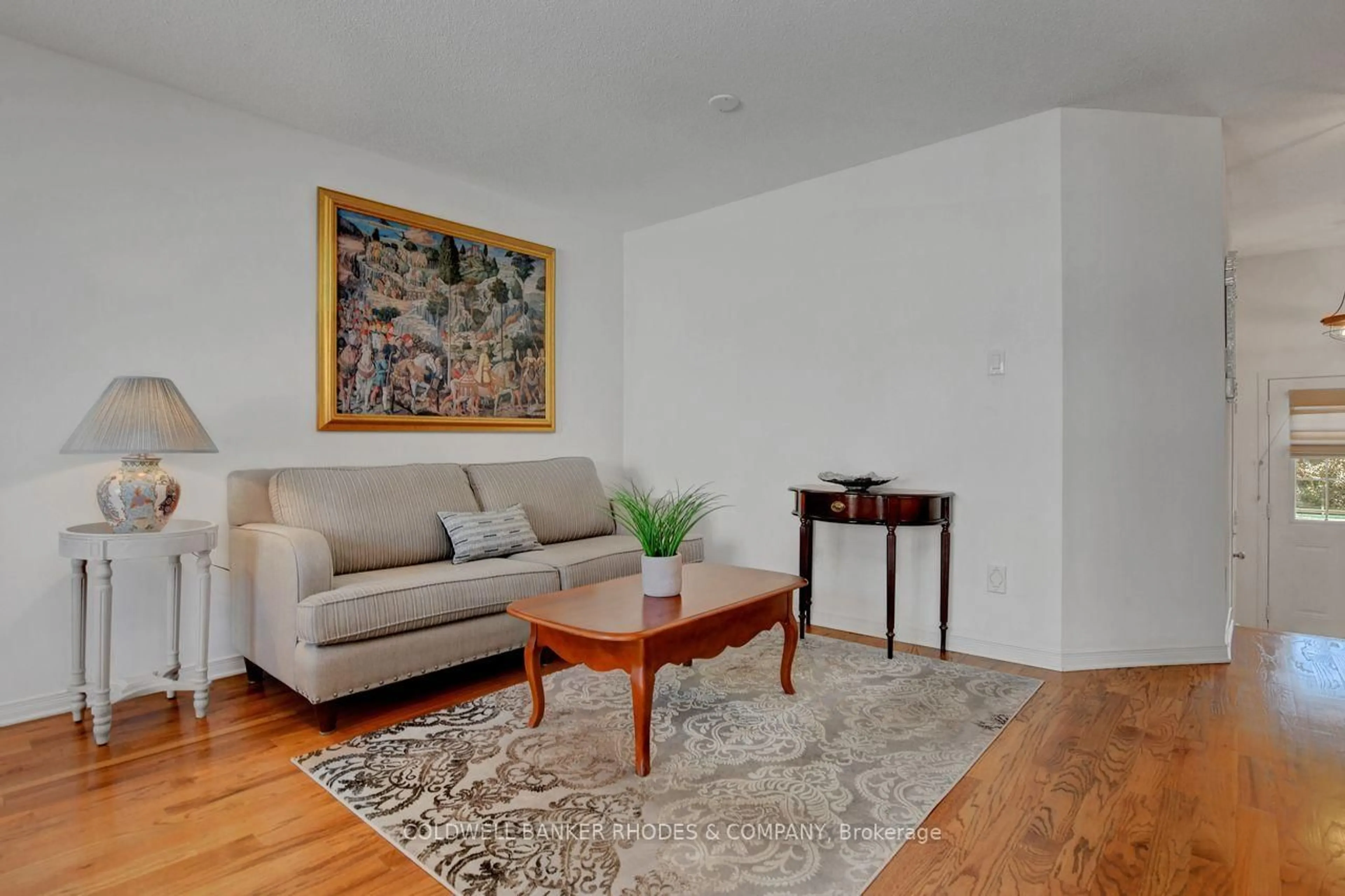 Living room with furniture, unknown for 287 Macoun Circ, Ottawa Ontario K1T 0H8