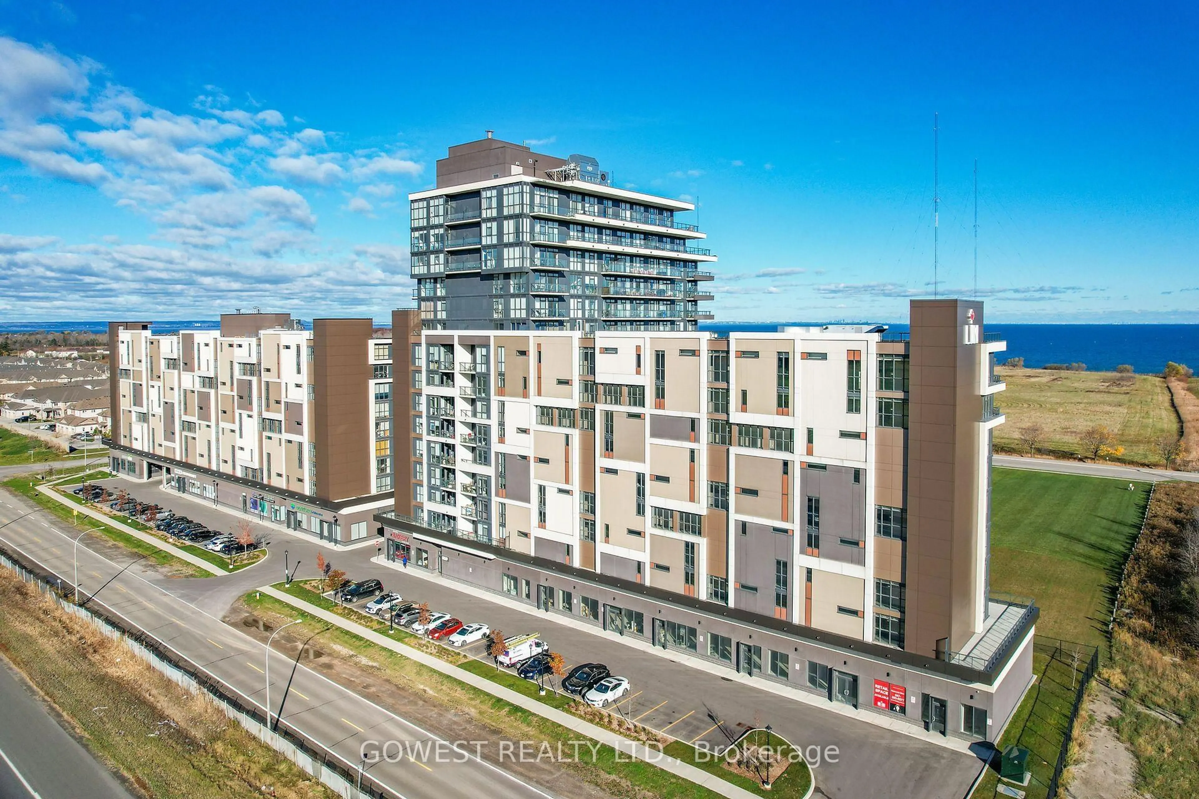 A pic from outside/outdoor area/front of a property/back of a property/a pic from drone, city buildings view from balcony for 550 North Service Rd #705, Grimsby Ontario L3M 0H9