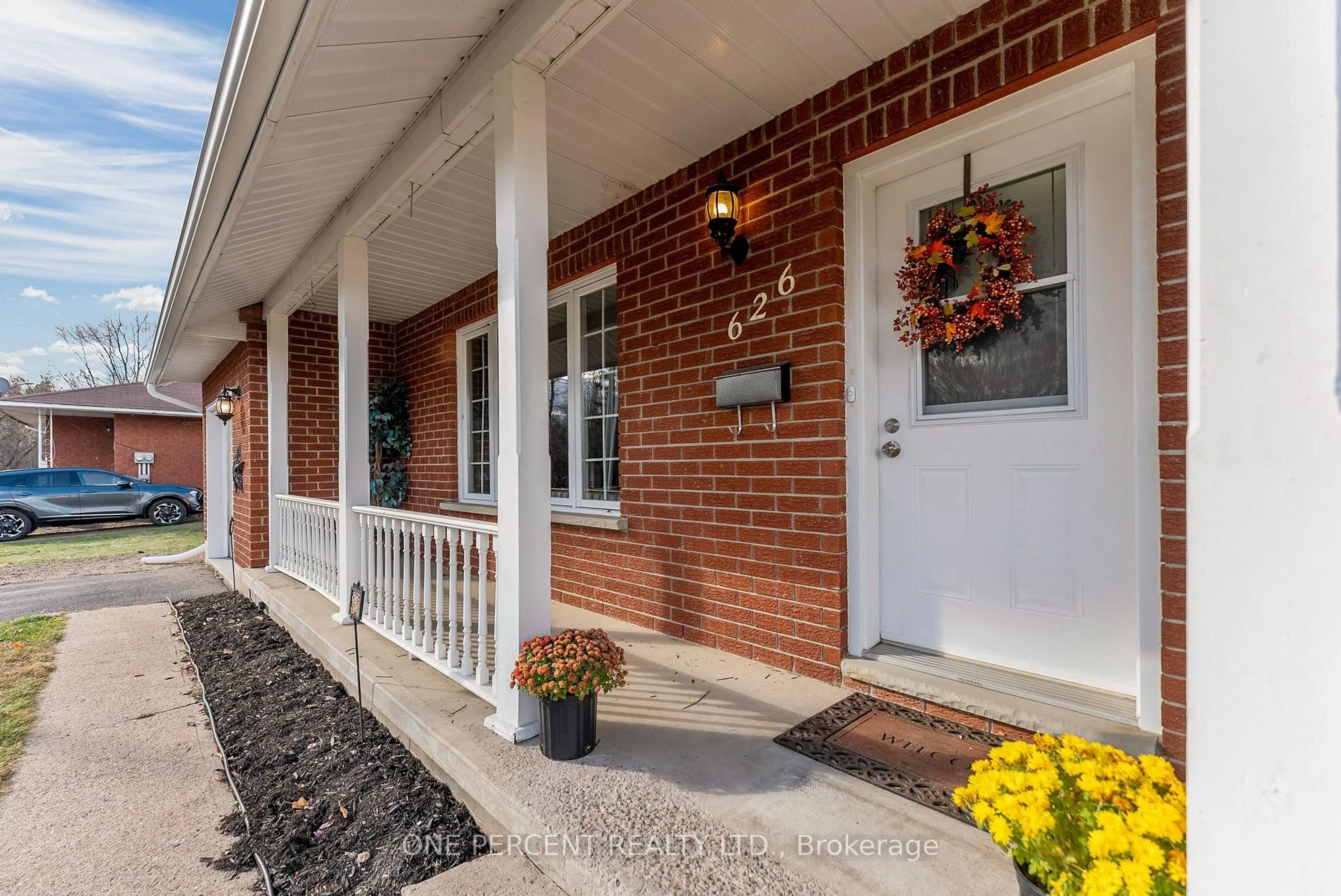 Unknown for 626 Willow Dr, Laurentian Valley Ontario K8A 4J1