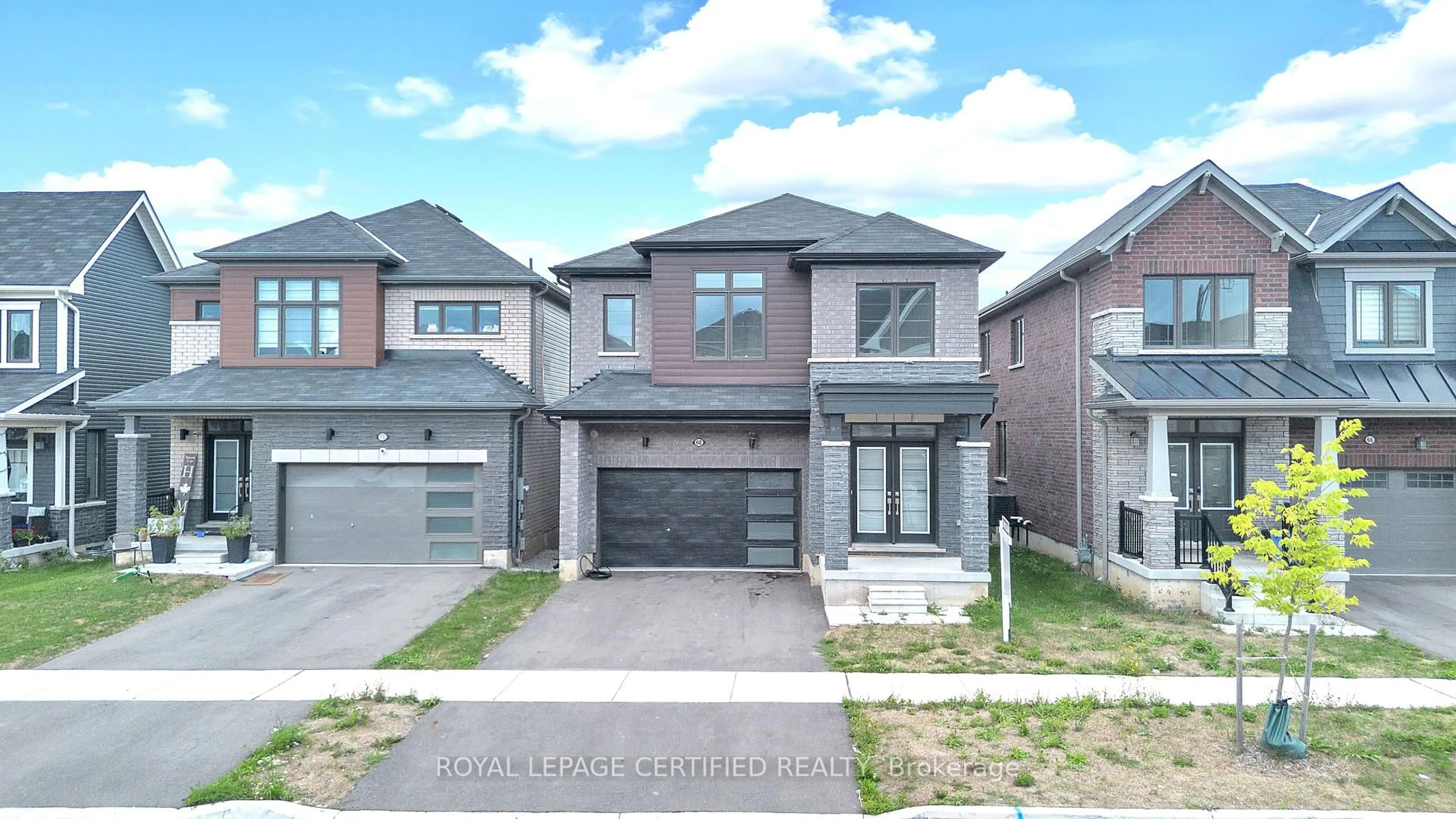 Home with brick exterior material, street for 68 Hawick Cres, Haldimand Ontario N3W 0G6