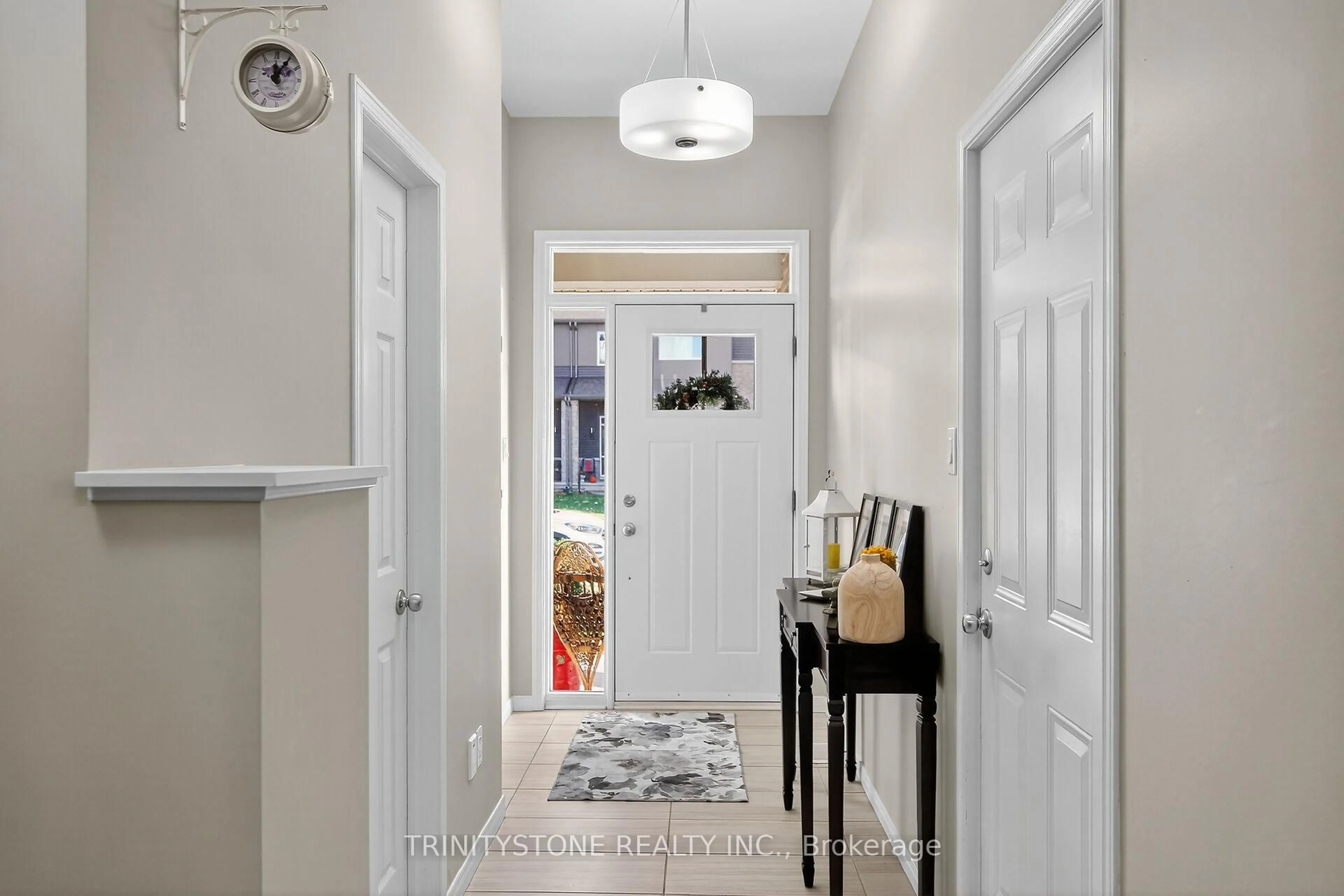 Indoor entryway for 23 Riddell St, Carleton Place Ontario K7C 3P2