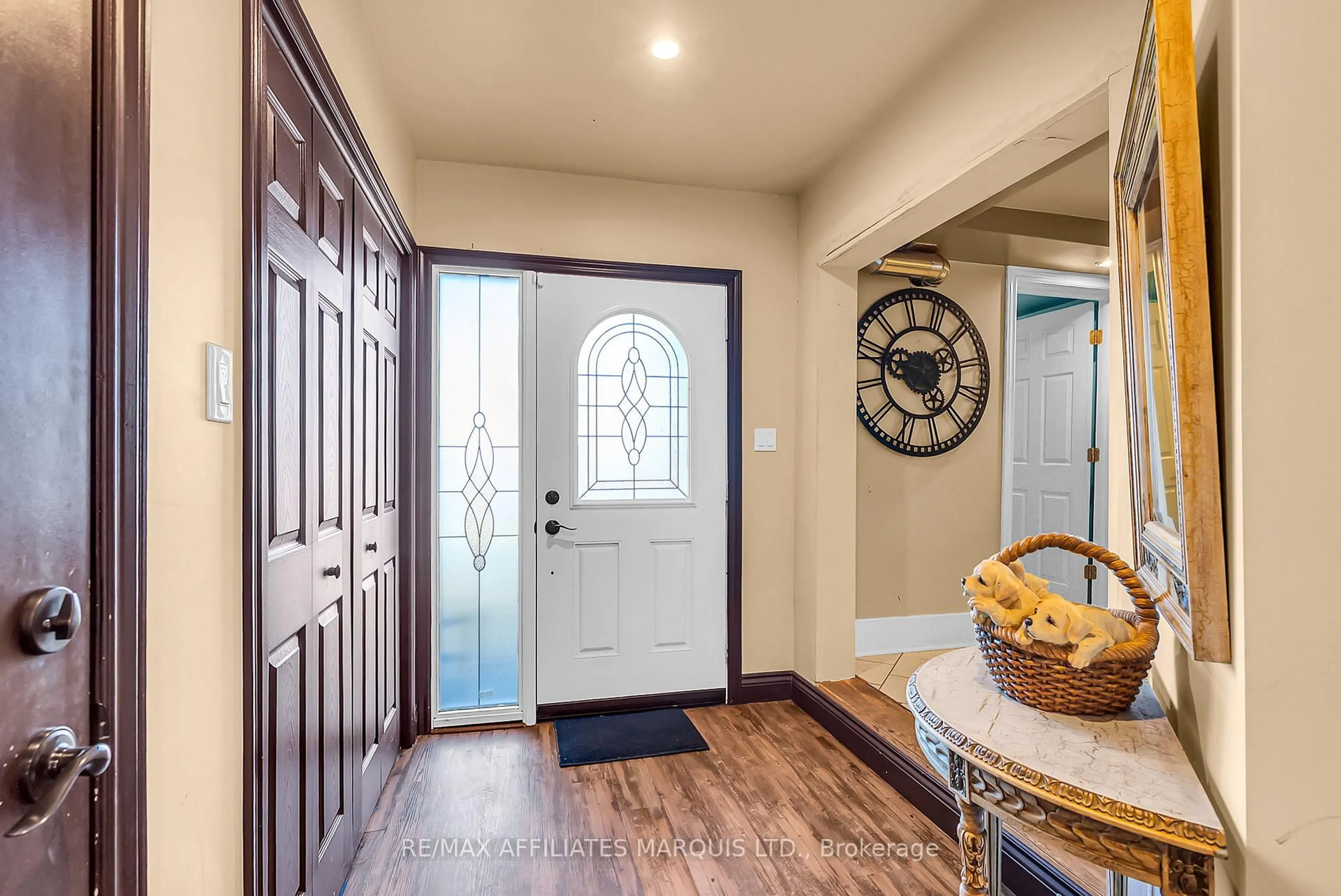 Indoor entryway for 17390 Mcphail Rd, South Stormont Ontario K0C 2A0