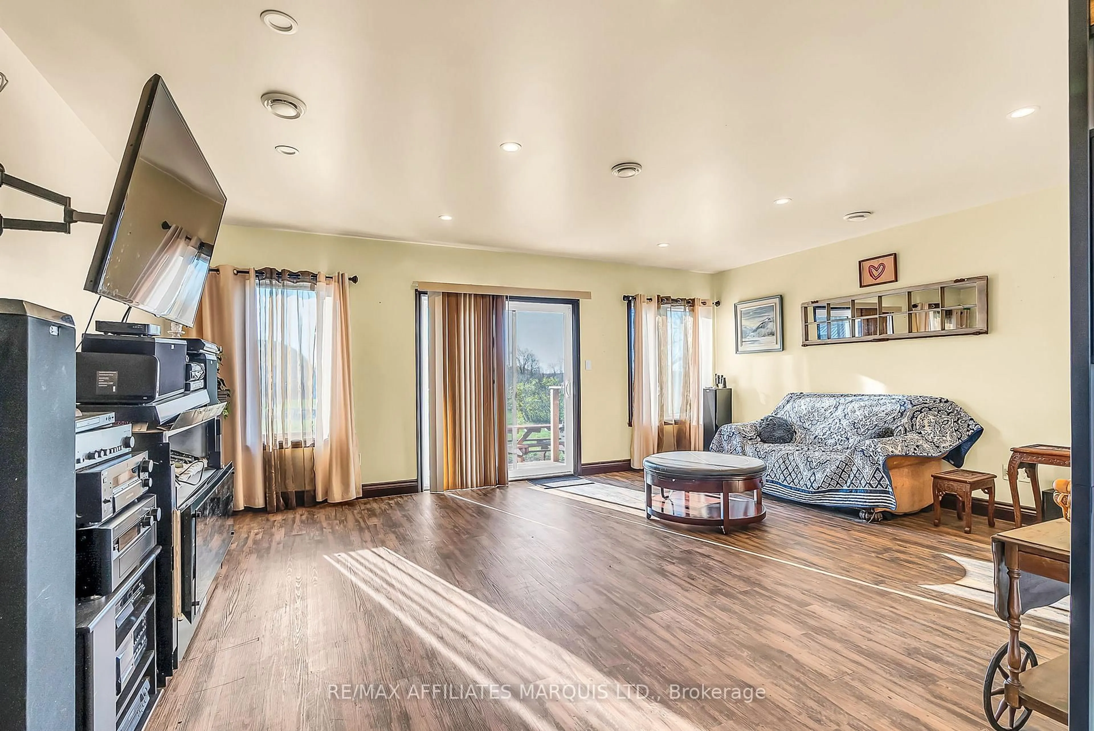 Unknown for 17390 Mcphail Rd, South Stormont Ontario K0C 2A0