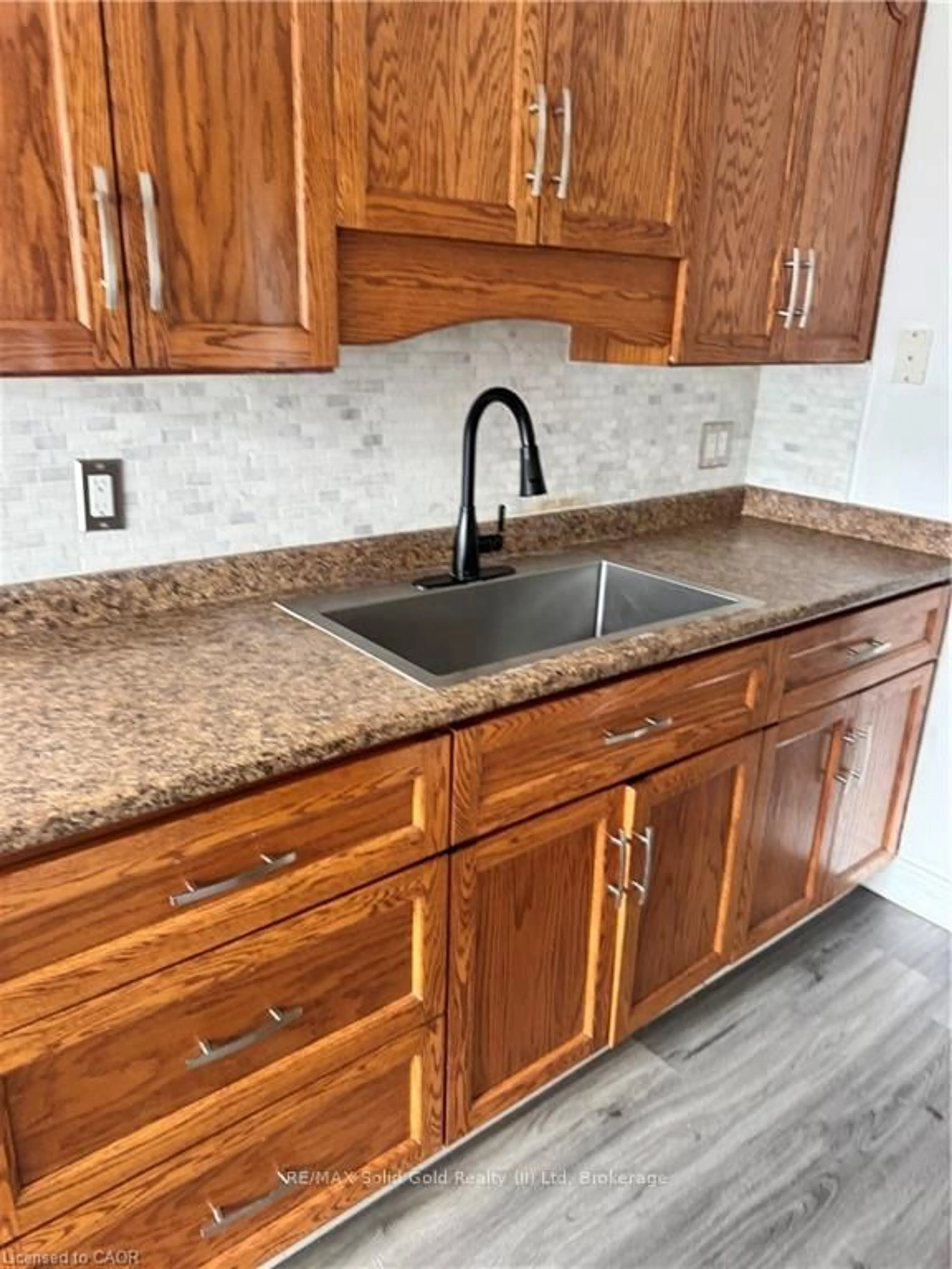 Standard kitchen, ceramic/tile floor for 300 Traynor Ave #4, Kitchener Ontario N2C 2J1