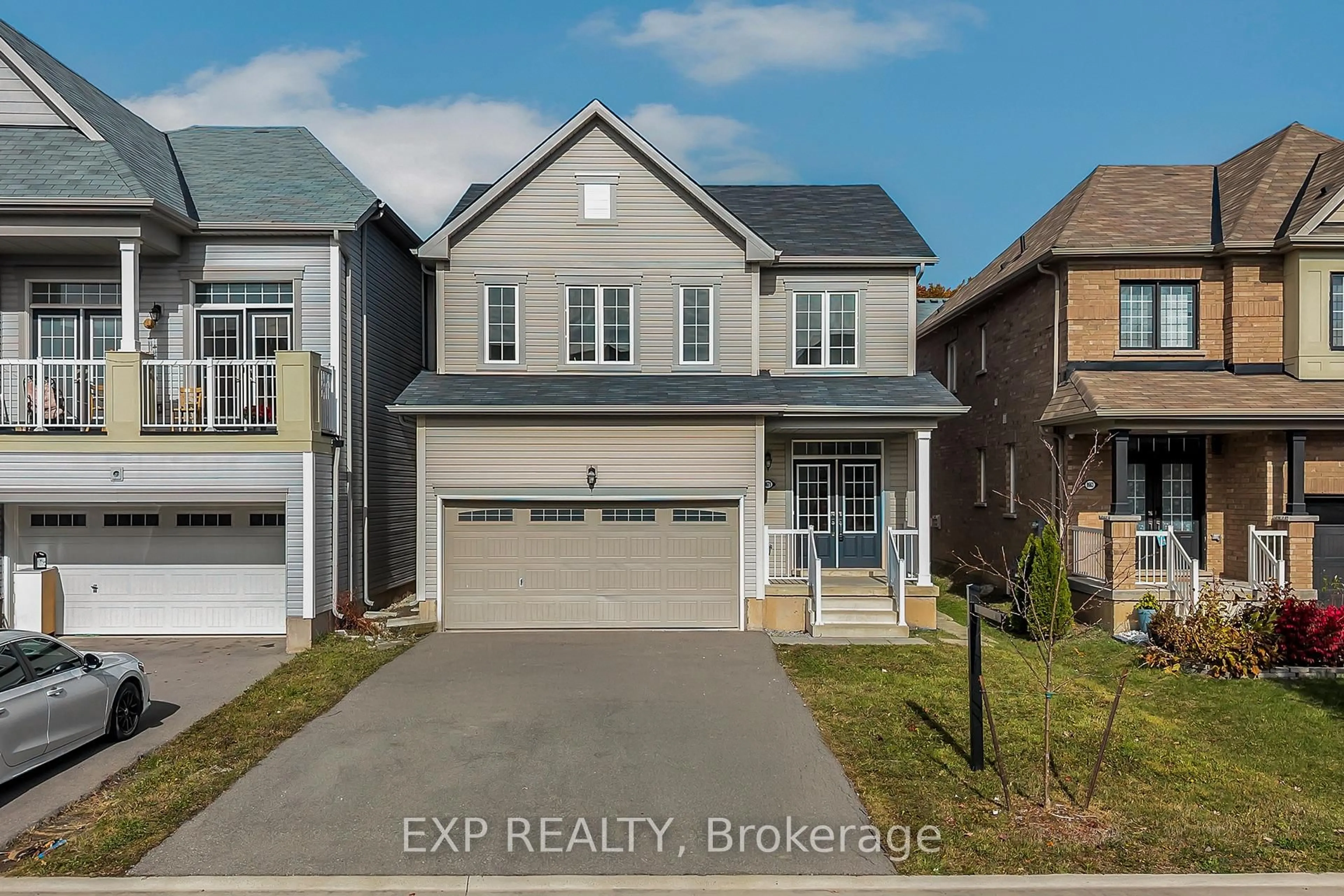 A pic from outside/outdoor area/front of a property/back of a property/a pic from drone, street for 8671 Pawpaw Lane, Niagara Falls Ontario L2H 3S5