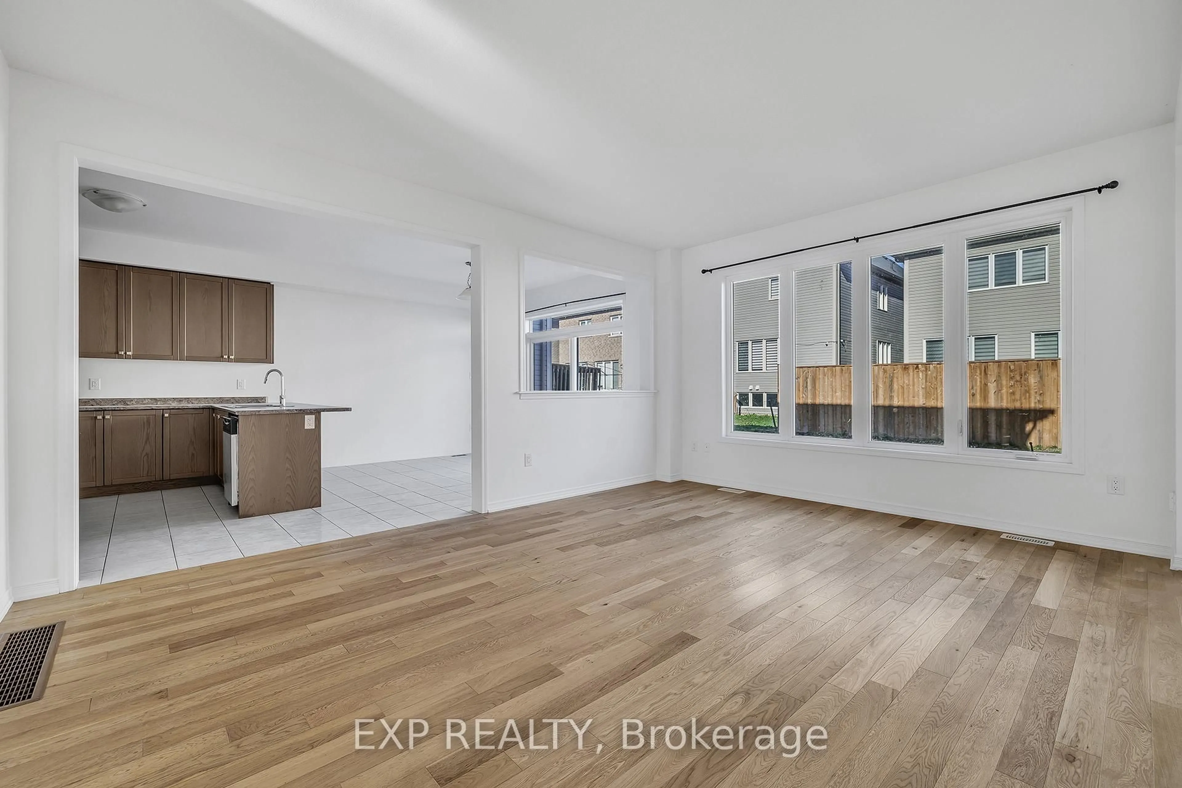 A pic of a room for 8671 Pawpaw Lane, Niagara Falls Ontario L2H 3S5