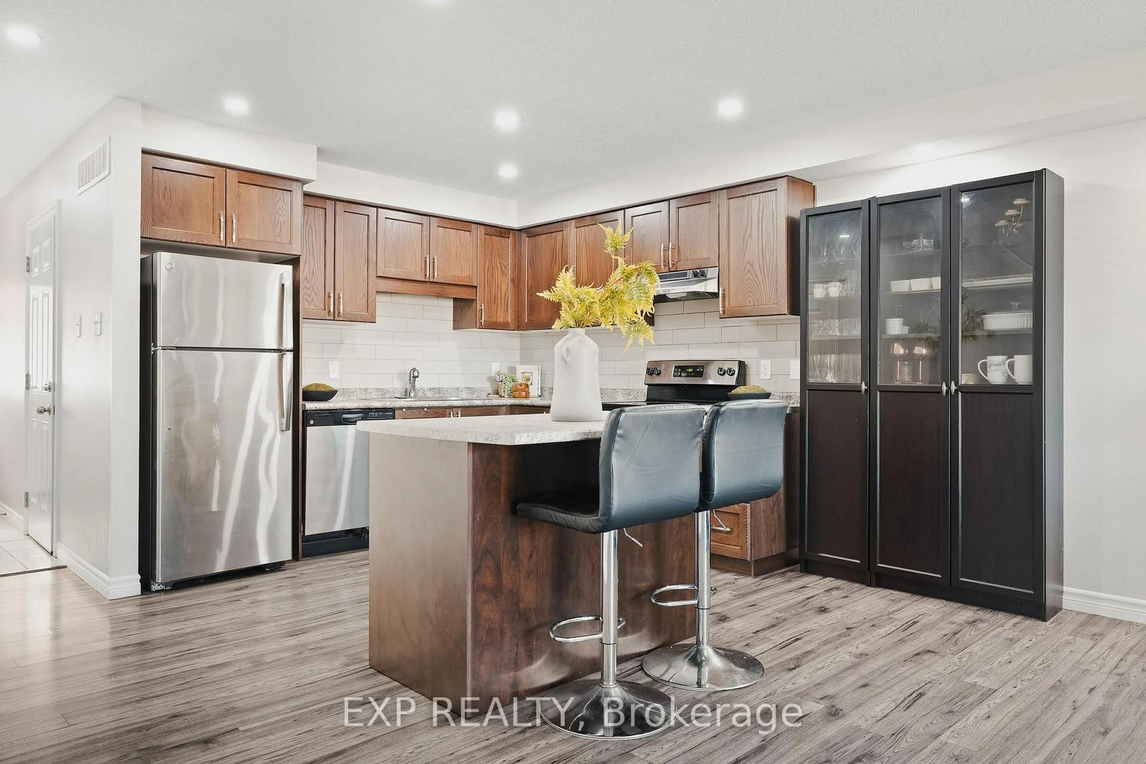 Open concept kitchen, unknown for 1989 Ottawa St, Kitchener Ontario N2E 0G7