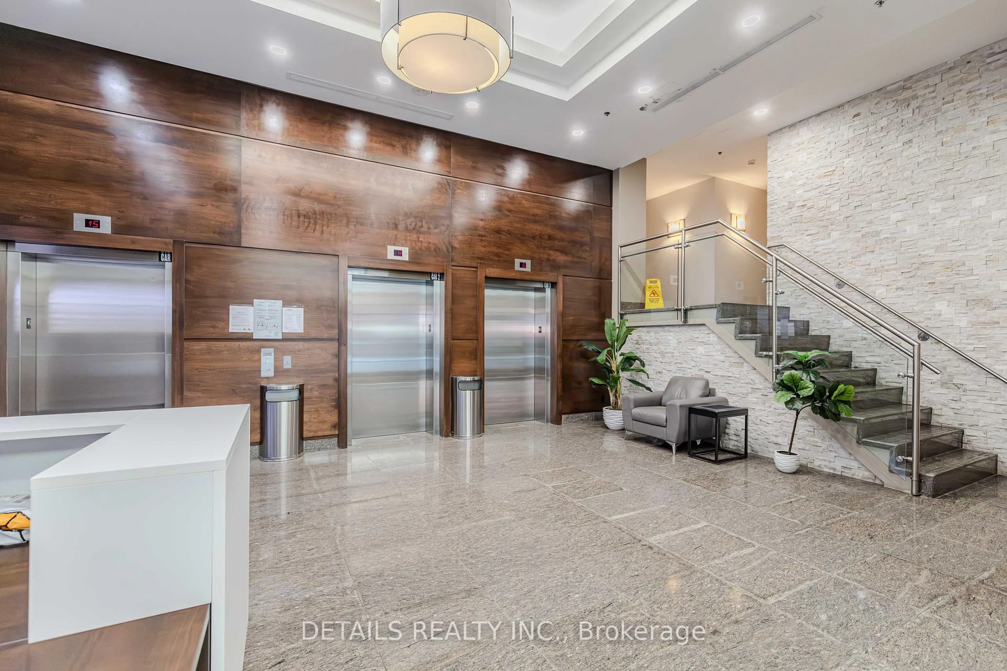 Lobby for 238 Besserer St #717, Ottawa Ontario K1N 6B1