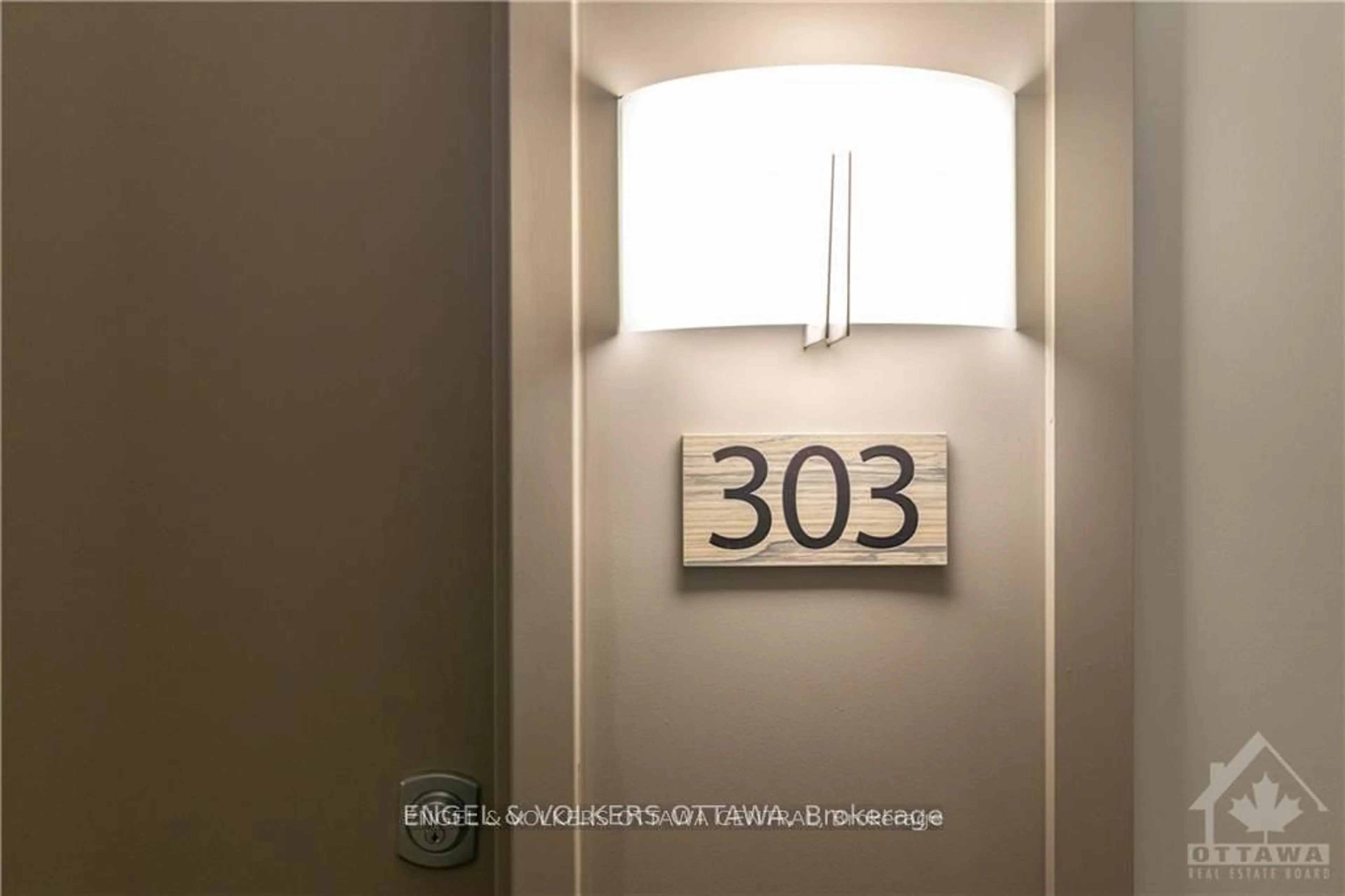 Indoor entryway for 60 Springhurst Ave #303, Ottawa Ontario K1S 5V7