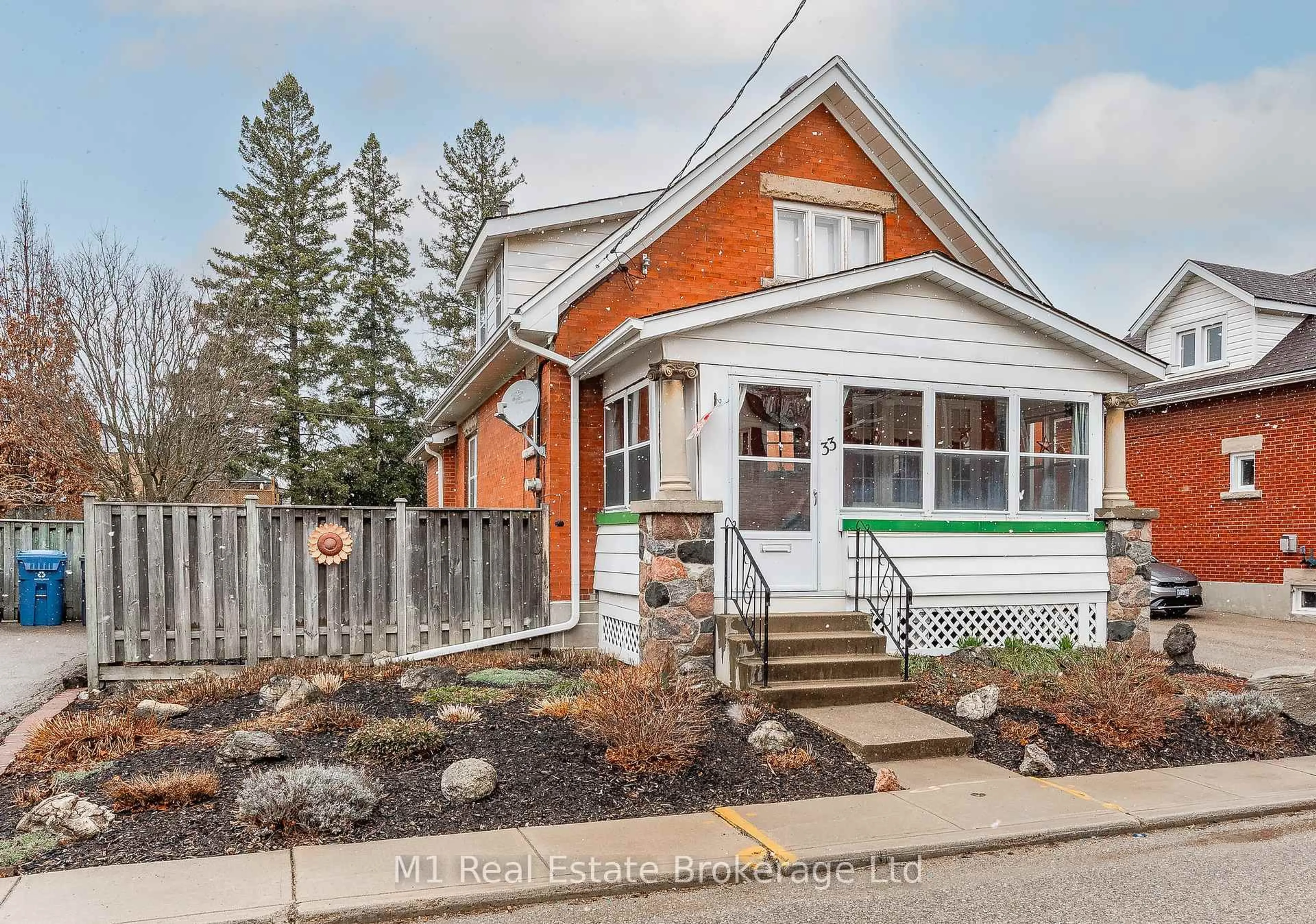 Unknown for 33 Verney St, Guelph Ontario N1H 1N5