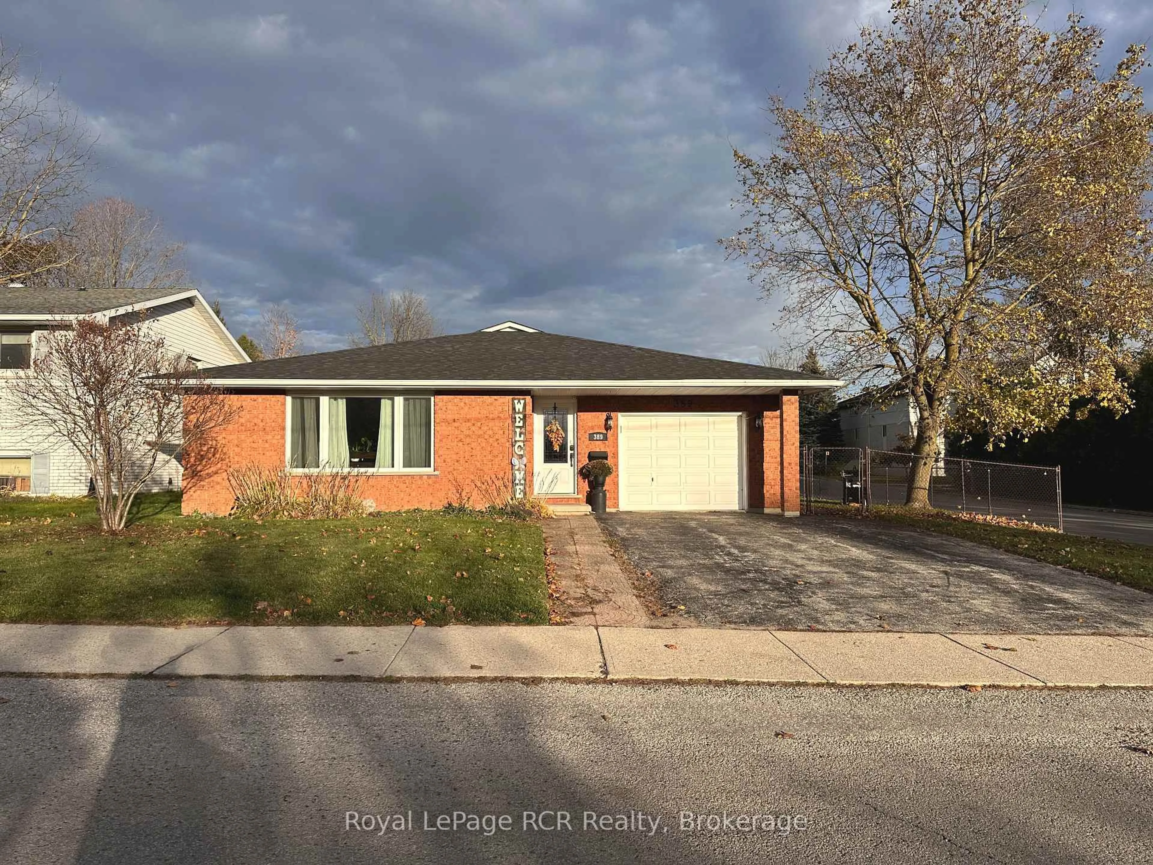 Home with brick exterior material, street for 389 17th Ave, Hanover Ontario N4N 3A2