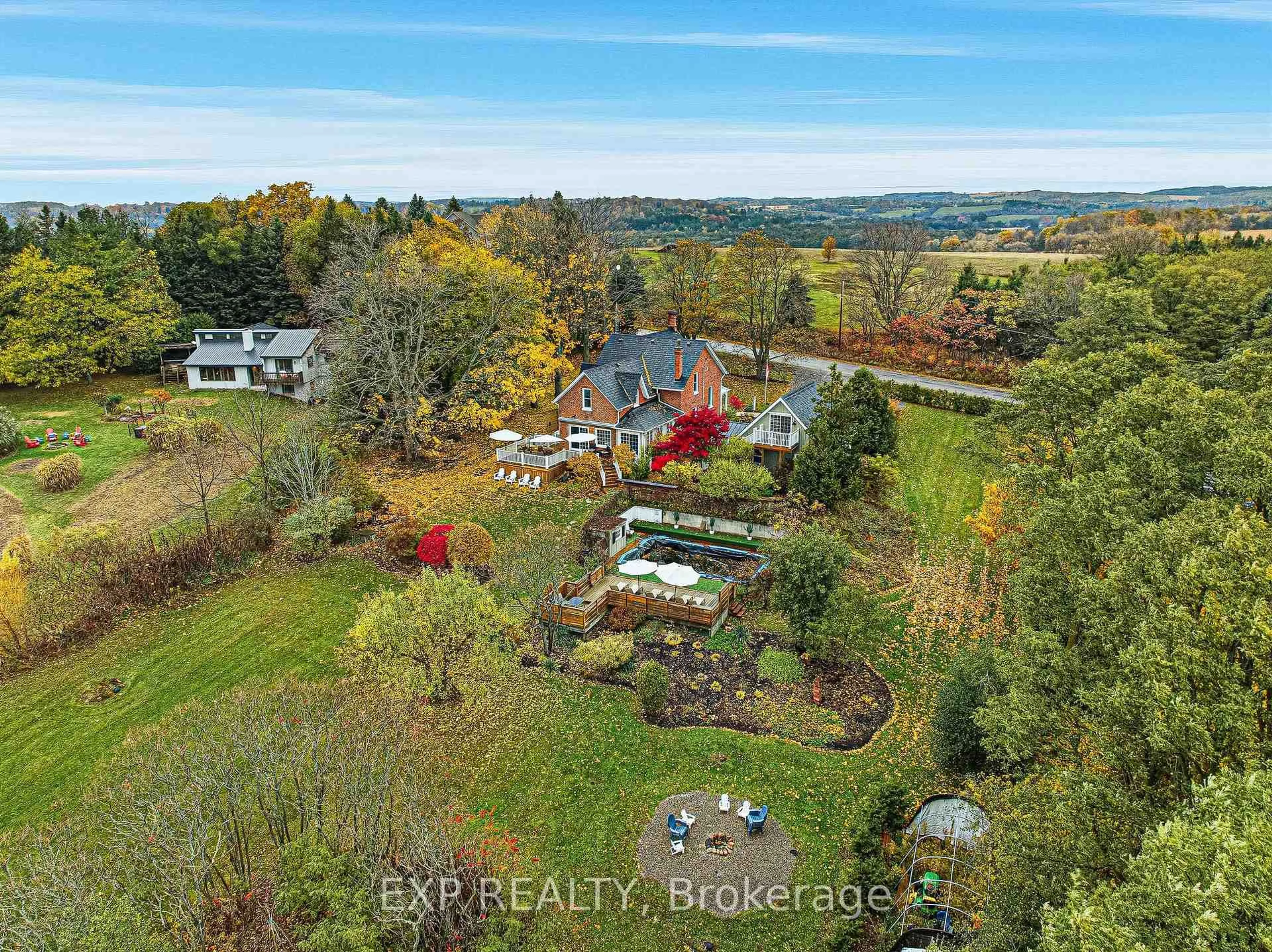 A pic from outside/outdoor area/front of a property/back of a property/a pic from drone, water/lake/river/ocean view for 7823 Bickle Hill Rd, Hamilton Township Ontario K9A 4J7