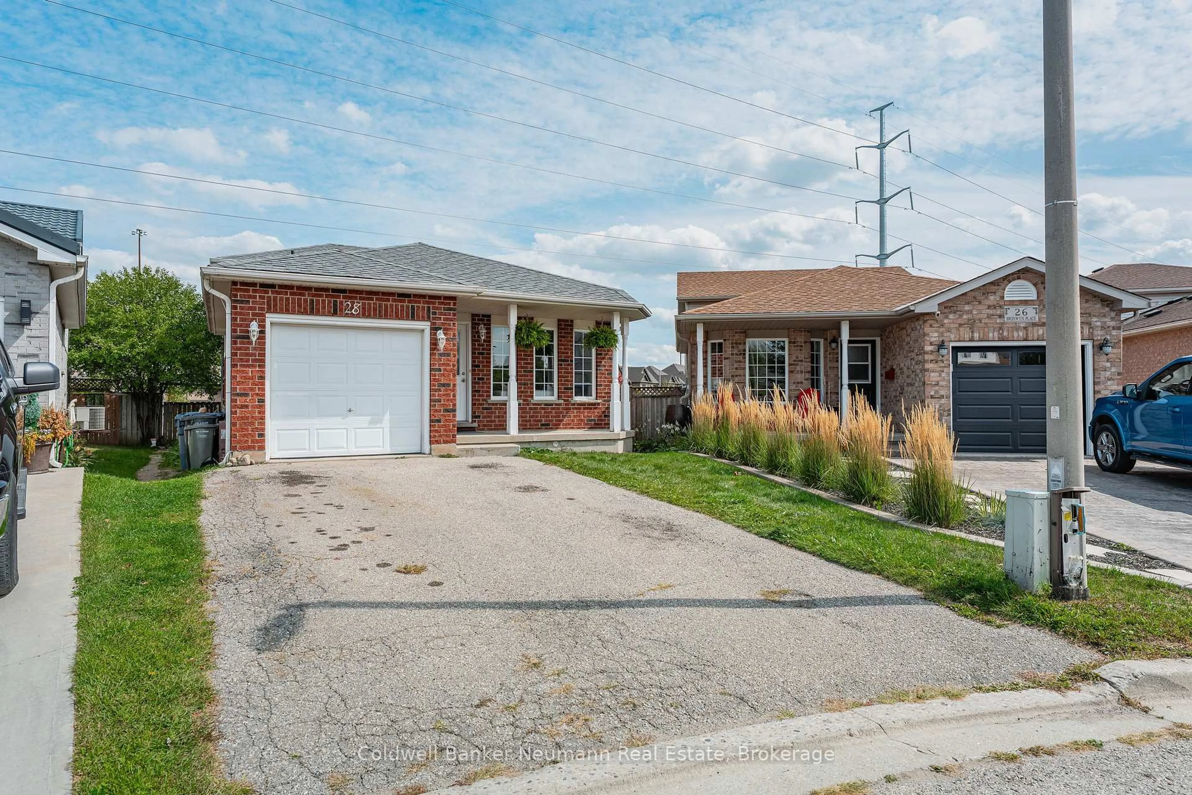 Home with brick exterior material, street for 28 Bronwyn Pl, Guelph Ontario N1K 1X1