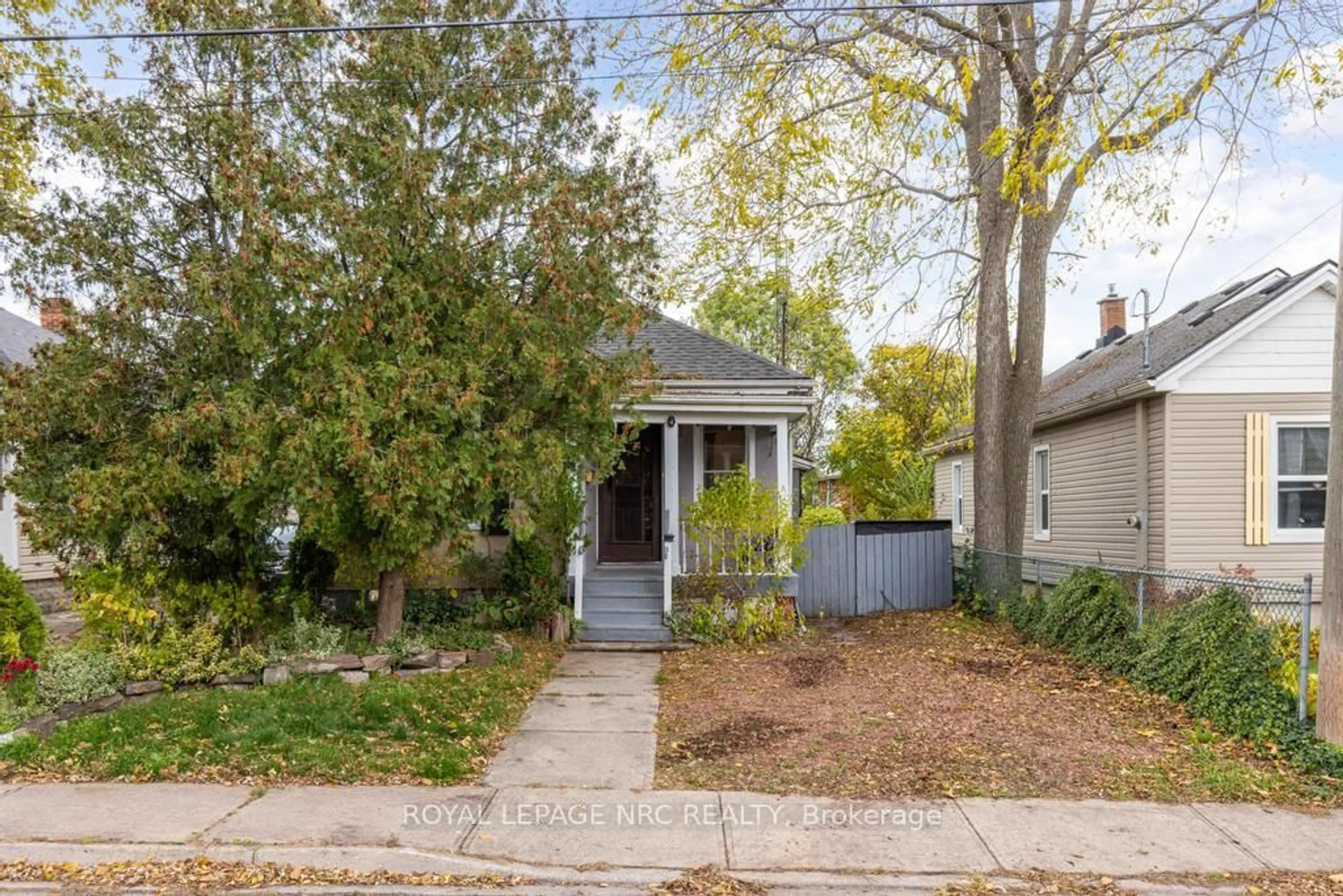 Patio, street for 5 Lisgar St, St. Catharines Ontario L2S 1P6