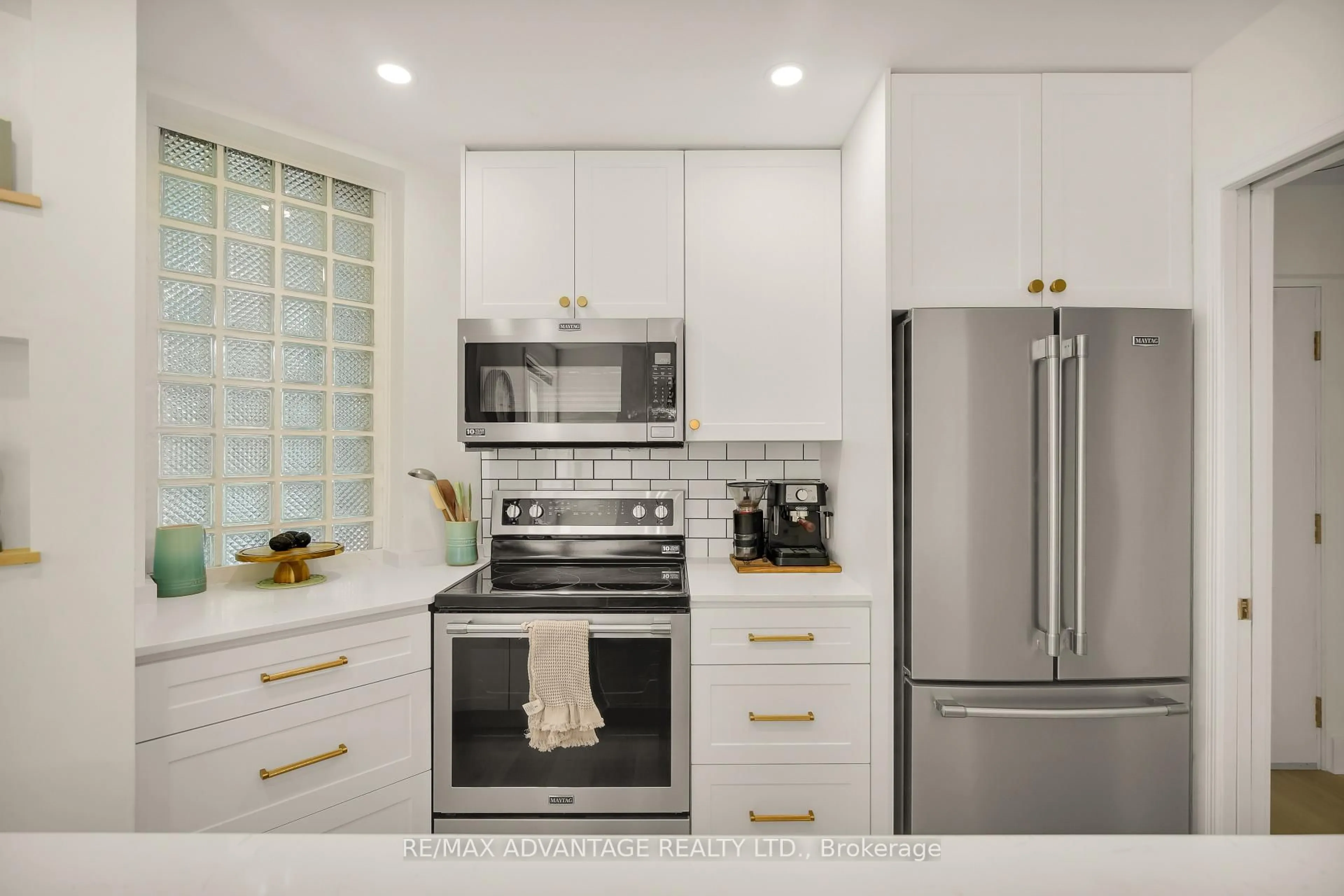 Contemporary kitchen, ceramic/tile floor for 460 Wellington St #408, London East Ontario N6A 3P8