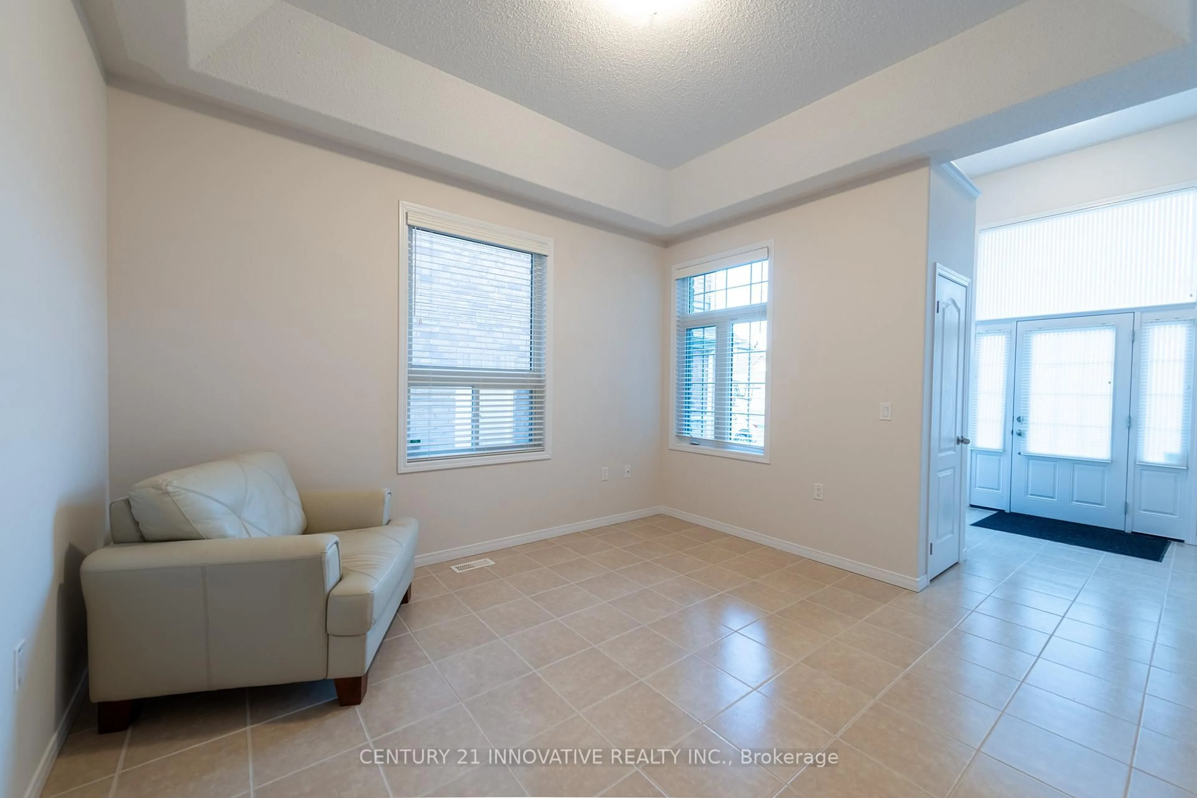 Living room with furniture, unknown for 941 Avery Ave, Peterborough Ontario K9J 0G9