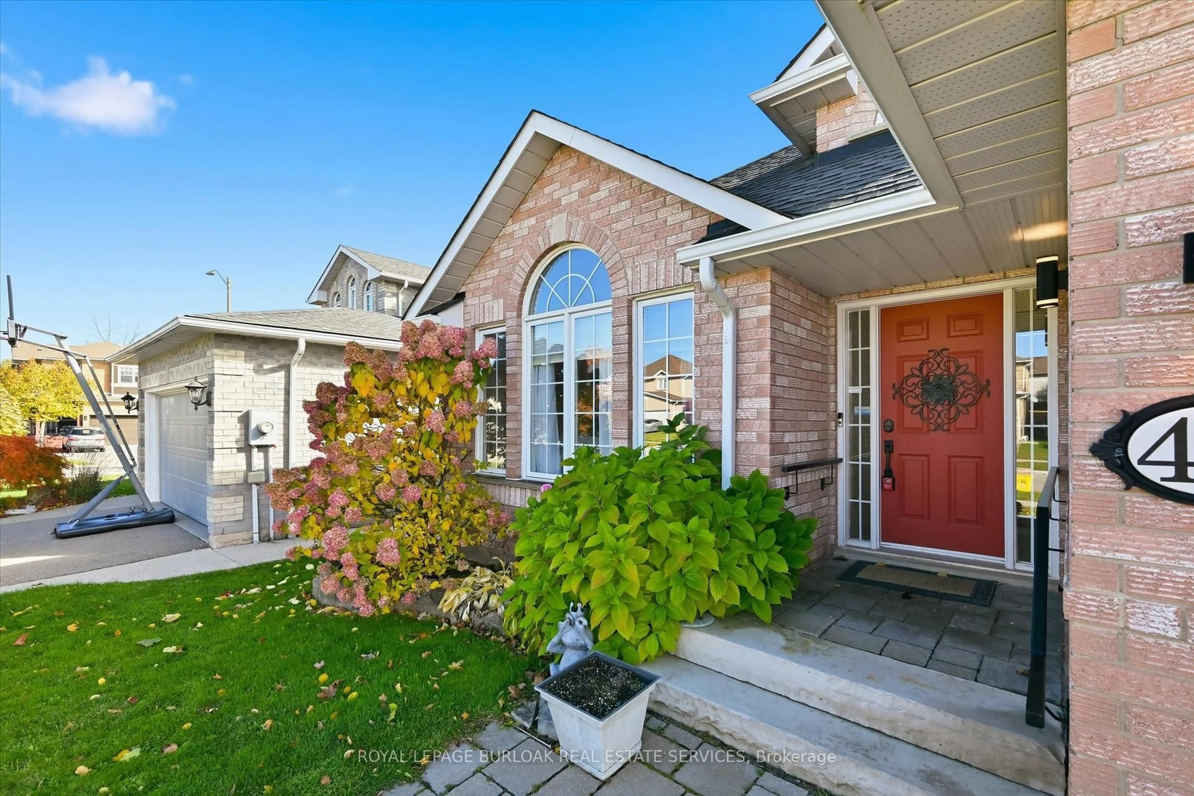 Home with brick exterior material, street for 44 Rockhaven Lane, Hamilton Ontario L8B 0J7