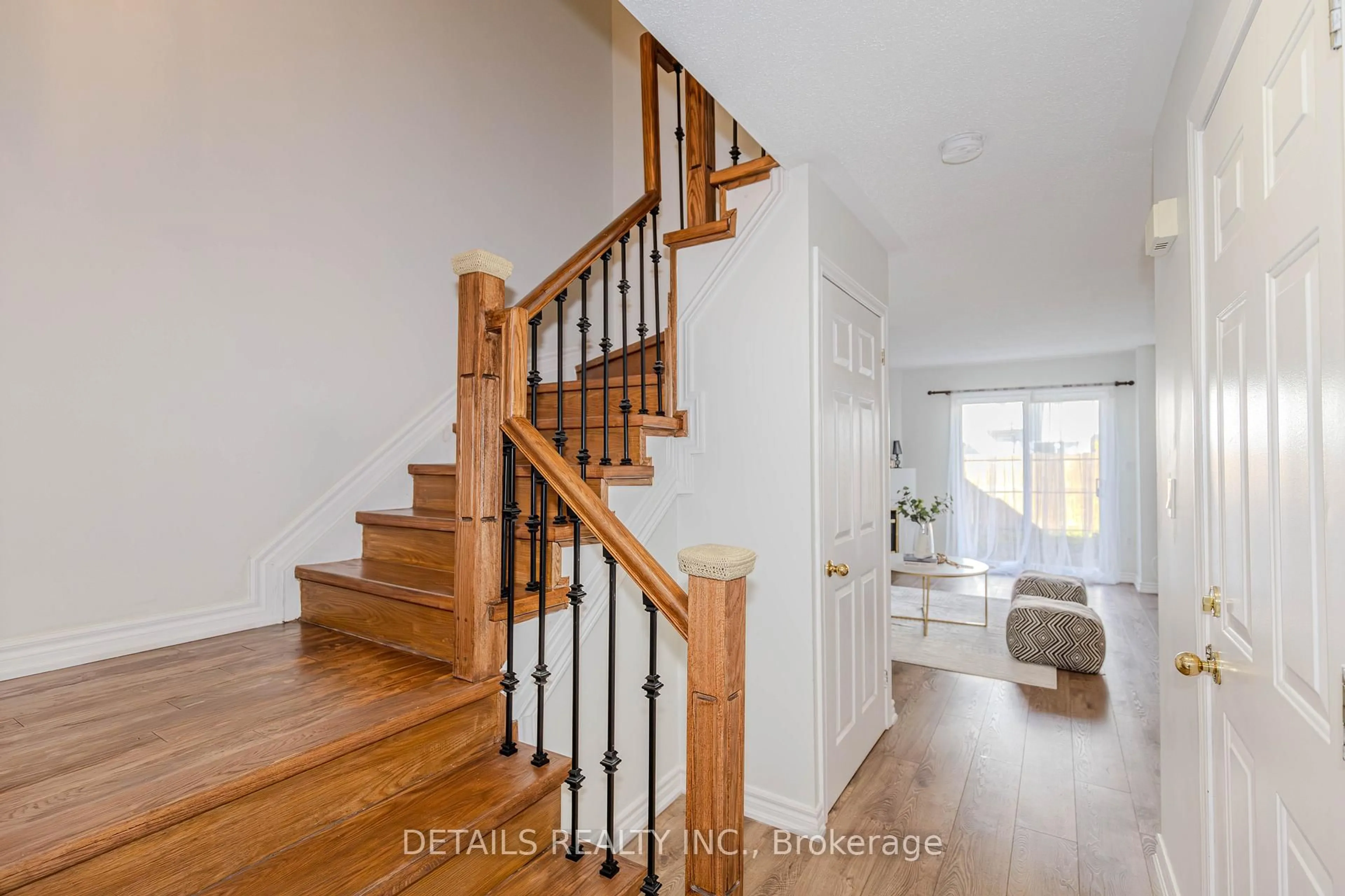 Unknown for 2592 Crosscut Terr, Ottawa Ontario K1T 4A1