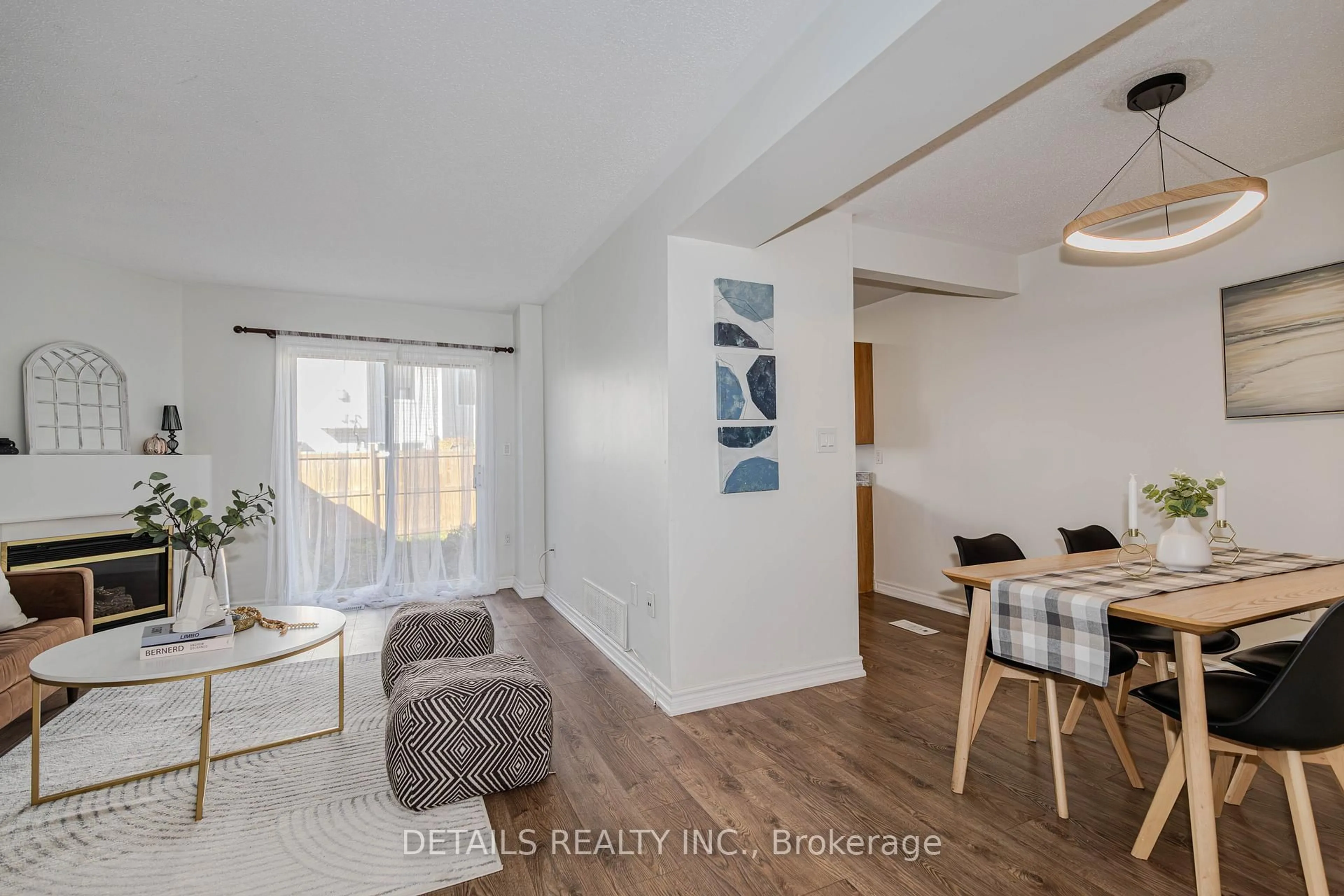 Unknown for 2592 Crosscut Terr, Ottawa Ontario K1T 4A1