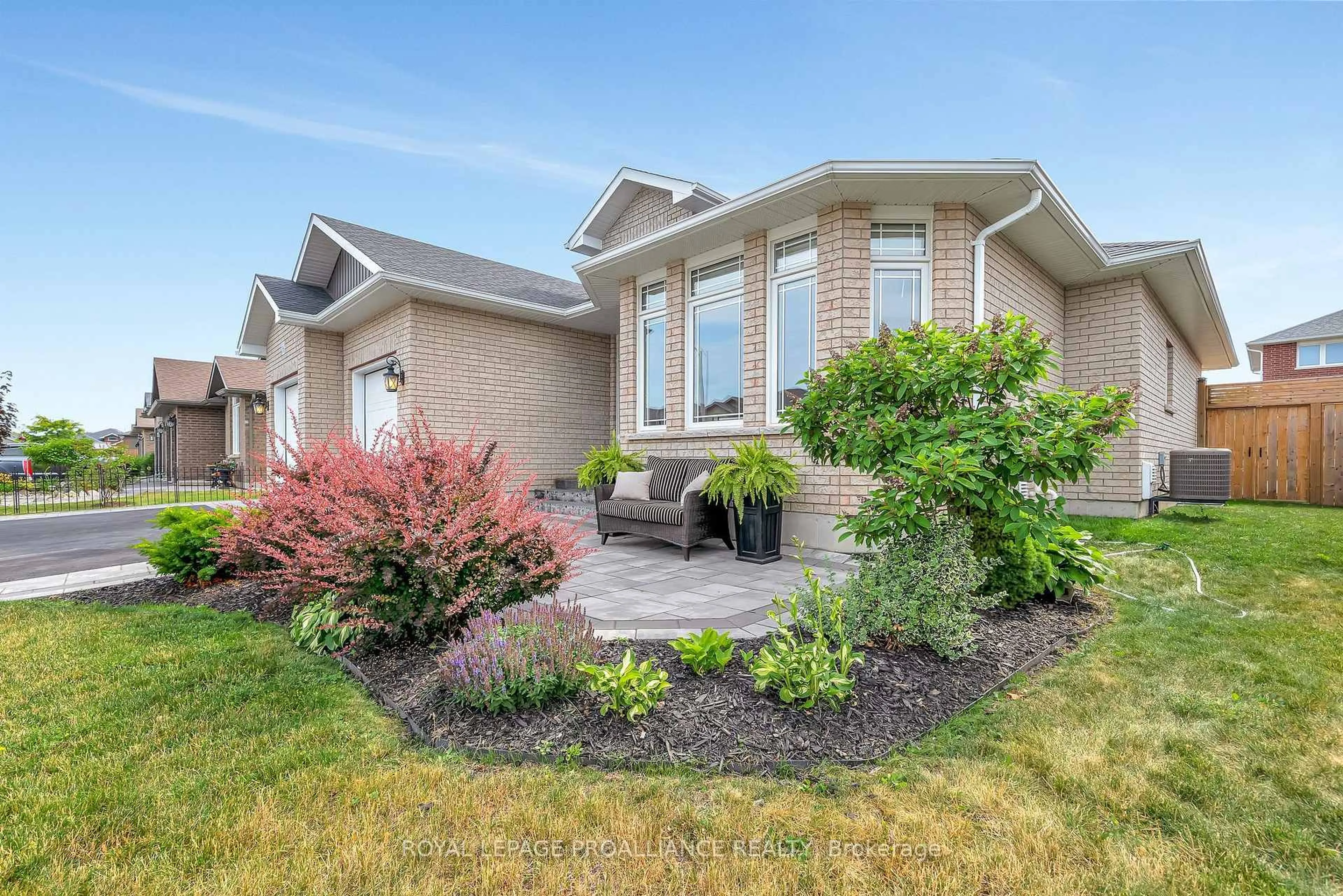 Unknown for 16 Hummingbird Dr, Belleville Ontario K8N 0H7