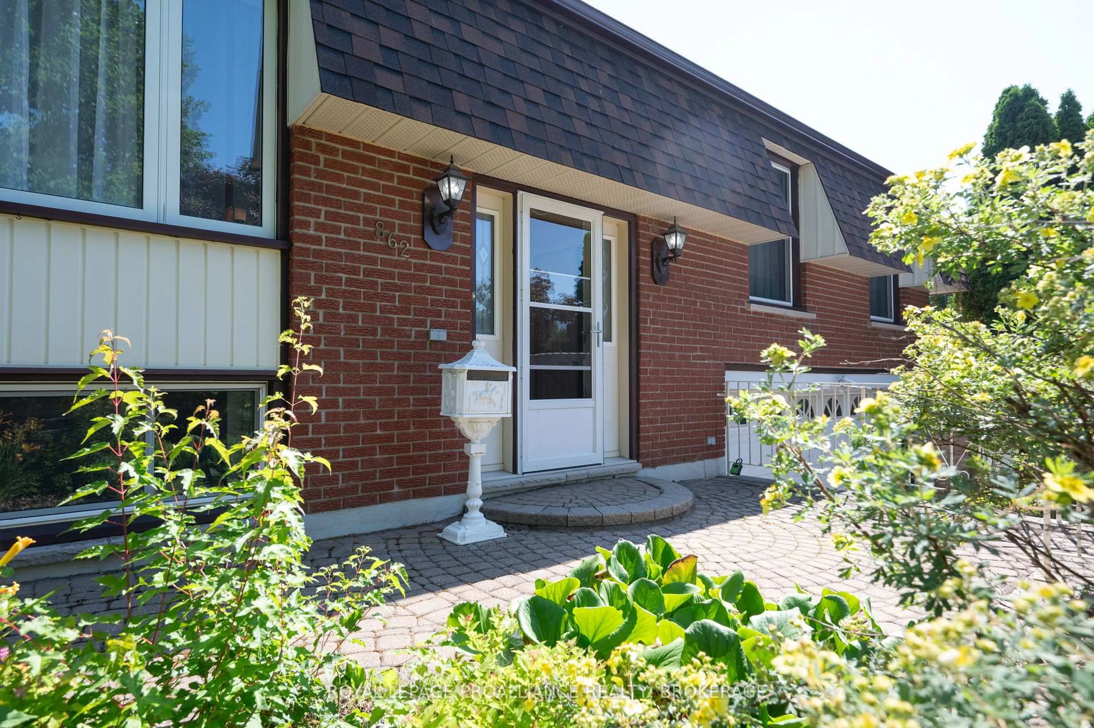 Home with brick exterior material, street for 862 Berwick Pl, Kingston Ontario K7M 6B6