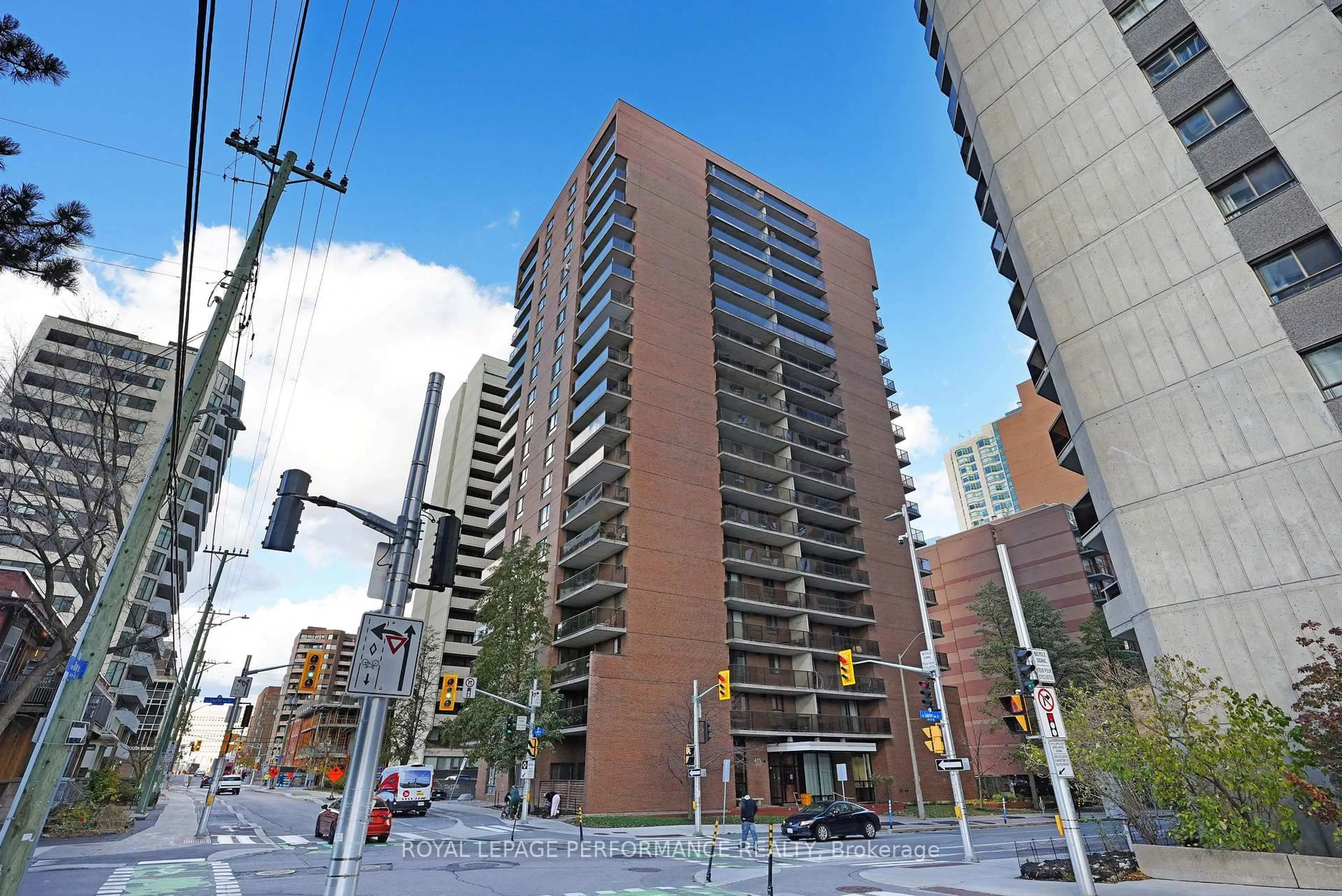 Unknown for 475 Laurier Ave #308, Ottawa Ontario K1R 7X1
