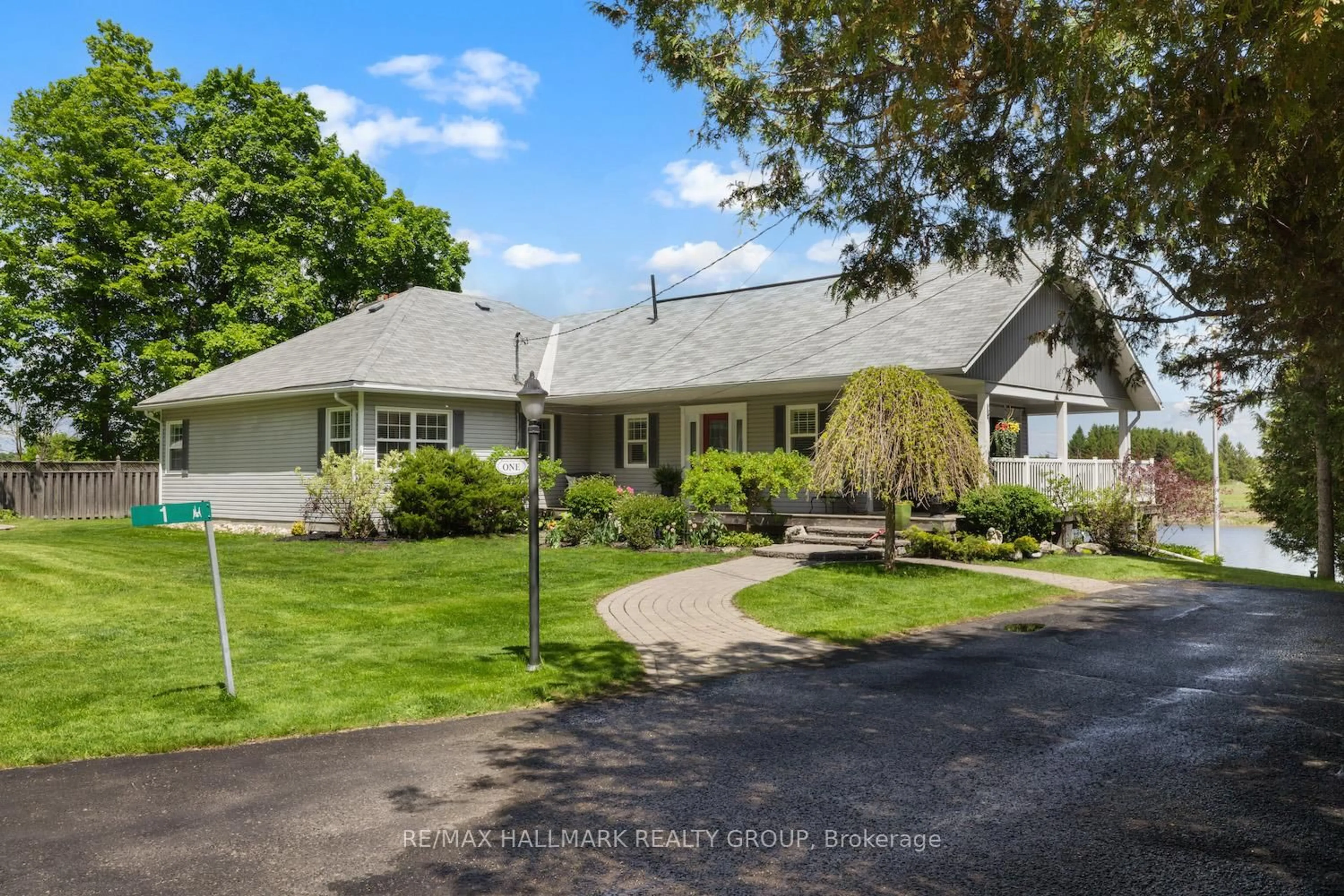 A pic from outside/outdoor area/front of a property/back of a property/a pic from drone, street for 1 Rideau Glen Dr, Ottawa Ontario K2C 3H1