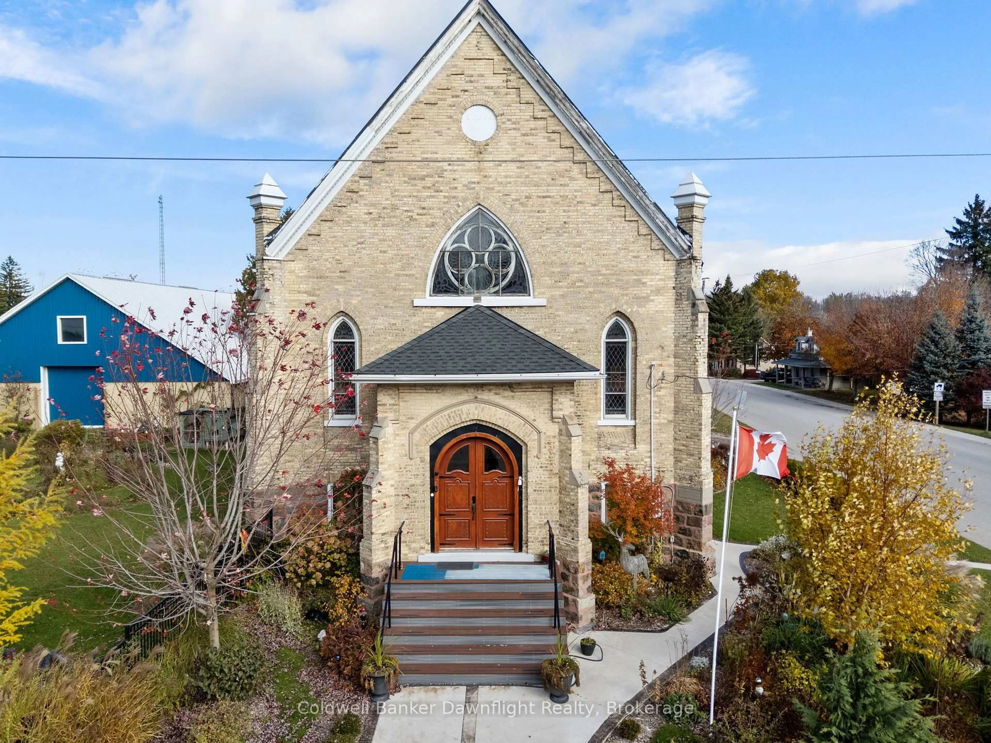 A pic from outside/outdoor area/front of a property/back of a property/a pic from drone, street for 206 Bruce Road 86 Rd, Huron-Kinloss Ontario N0G 2W0