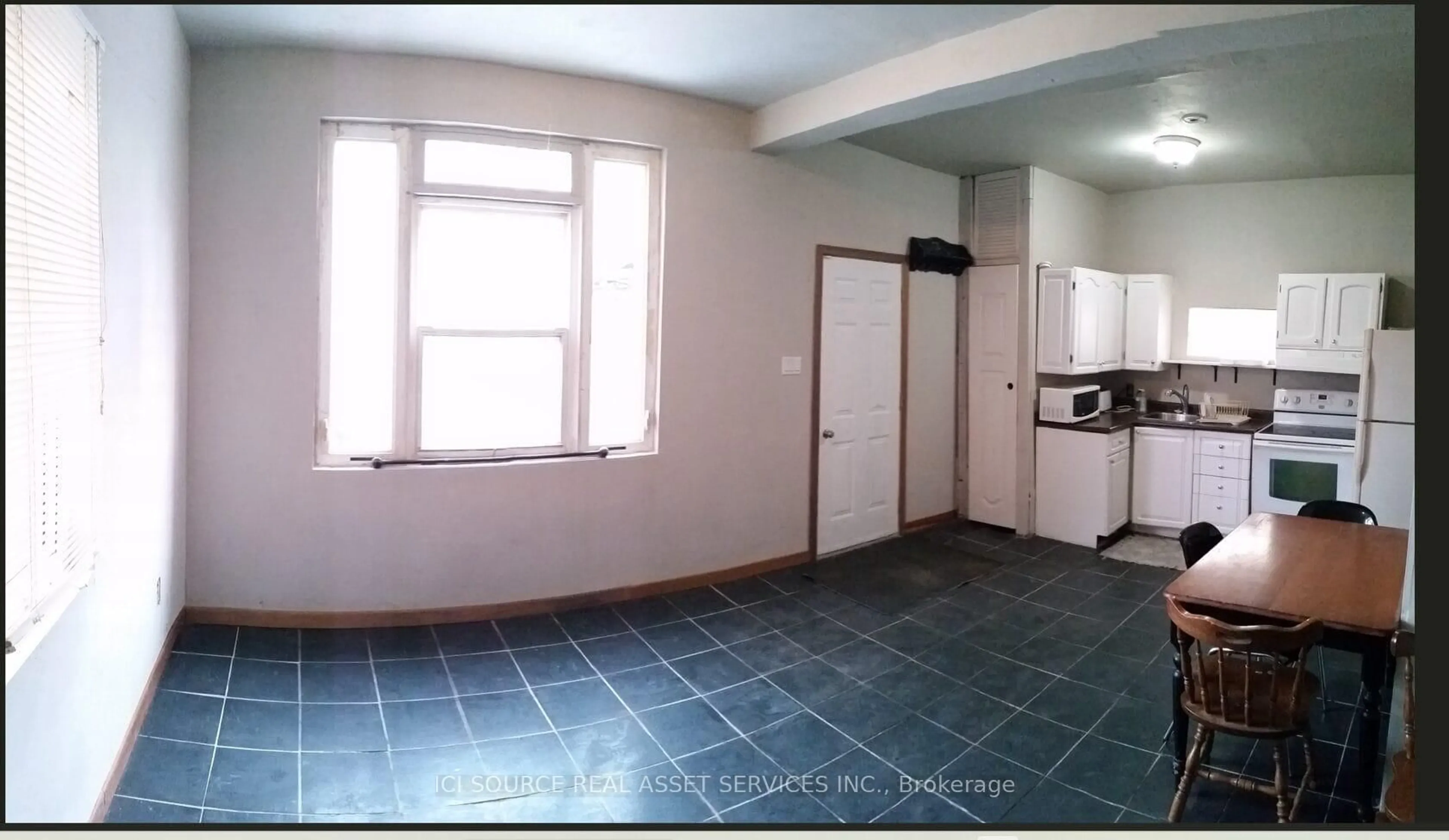 A pic of a room for 160 Brown St, Chatham-Kent Ontario N0P 1M0