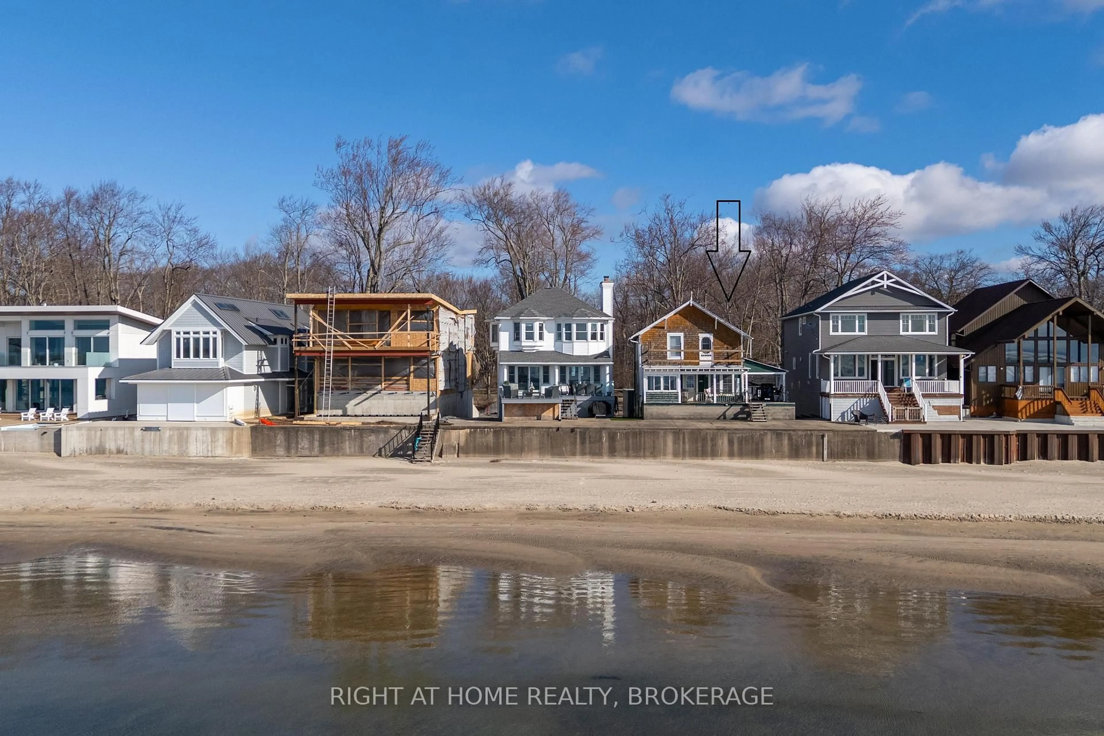 A pic from outside/outdoor area/front of a property/back of a property/a pic from drone, water/lake/river/ocean view for 4345 Erie Rd, Fort Erie Ontario L0S 1B0